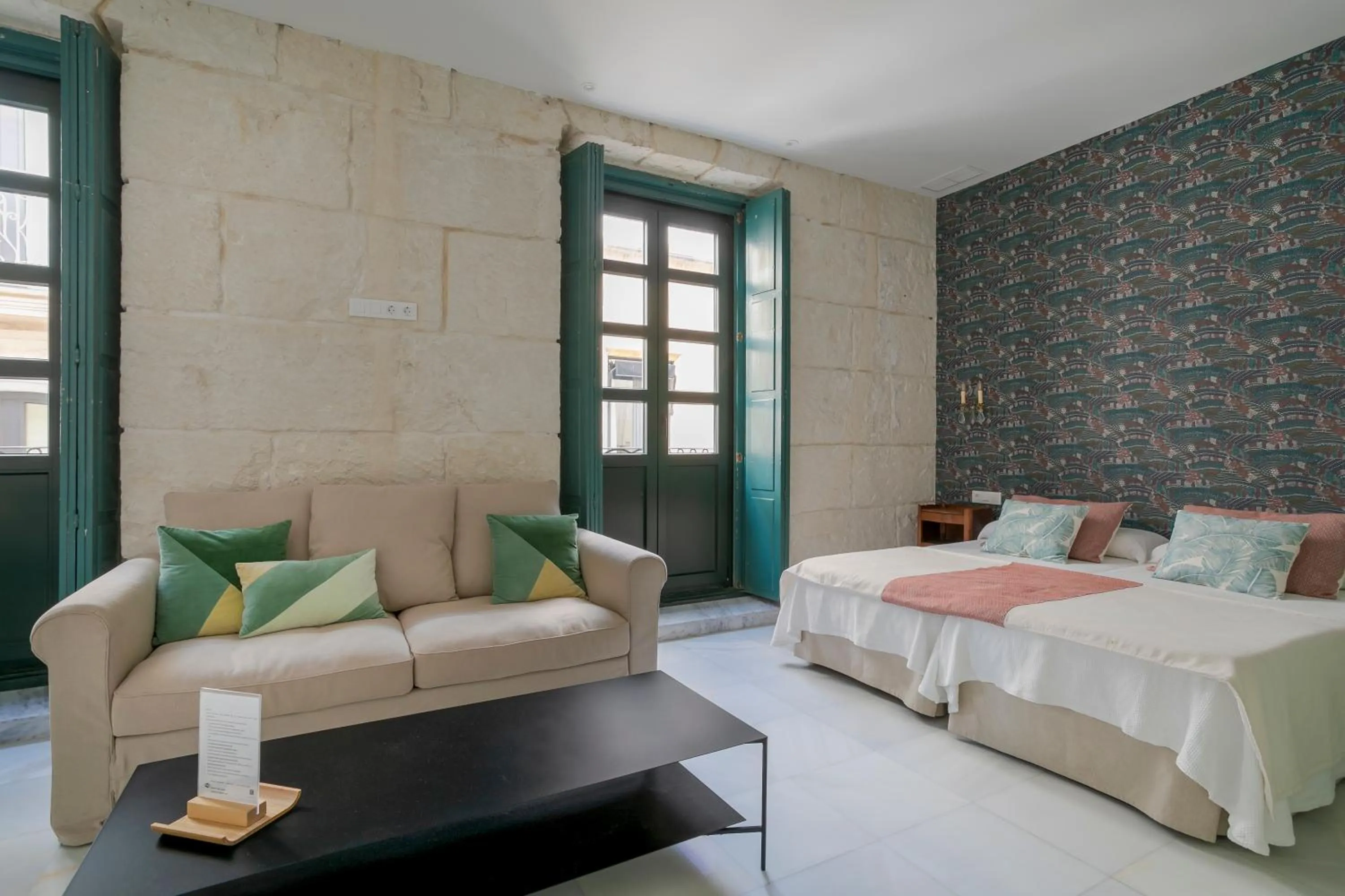 Bedroom, Bed in Luces de Catedral