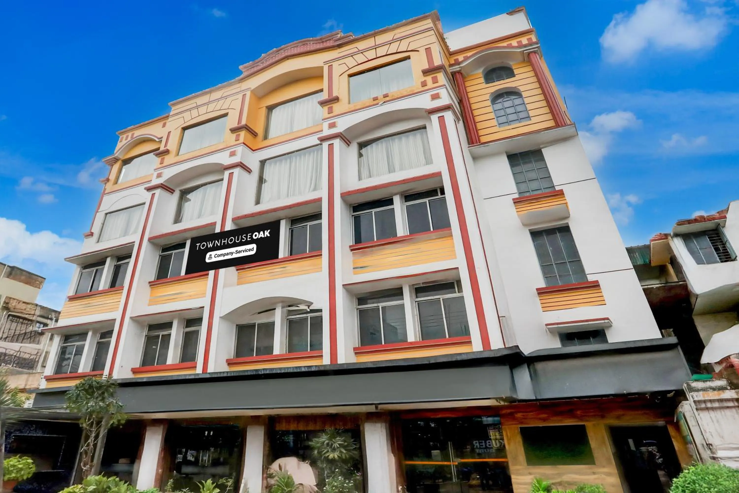 Facade/entrance in Super Townhouse Oak Dhanbad Near SSLNT College formerly Kapson