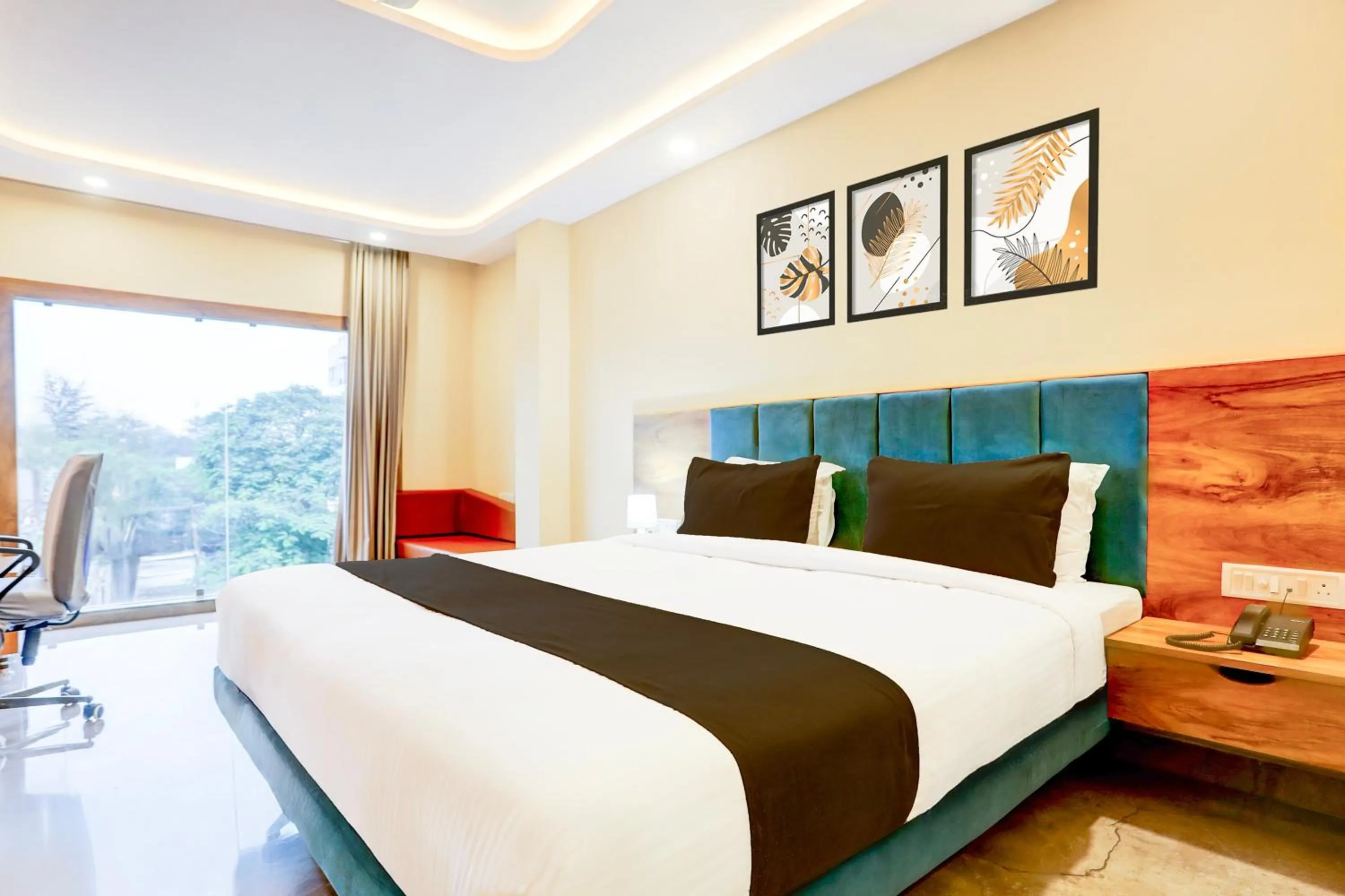 Bedroom, Bed in Super Townhouse Oak Dhanbad Near SSLNT College formerly Kapson