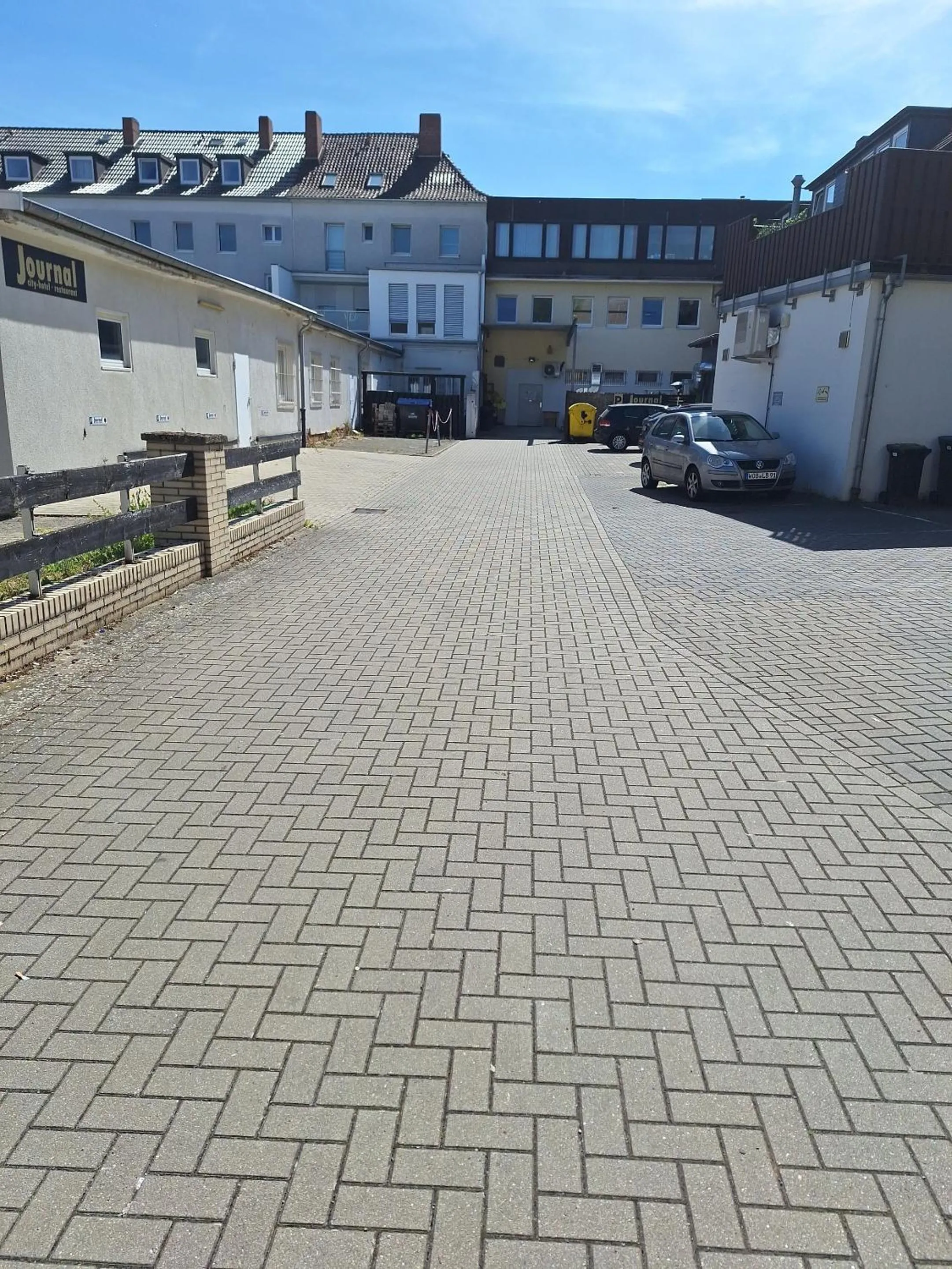 Neighbourhood in WOB Hotel