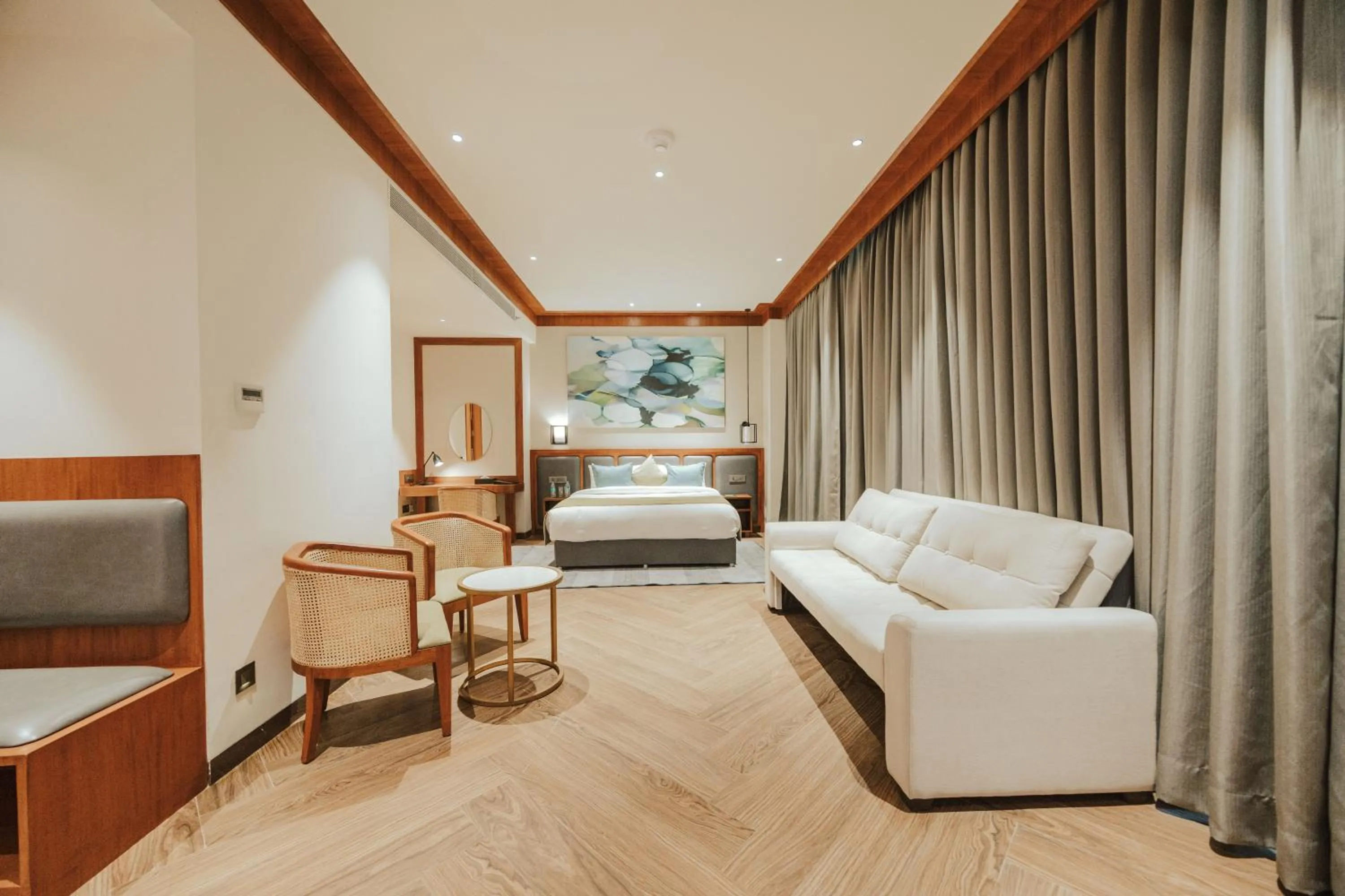 Photo of the whole room in Wyndham Garden Sonipat Murthal