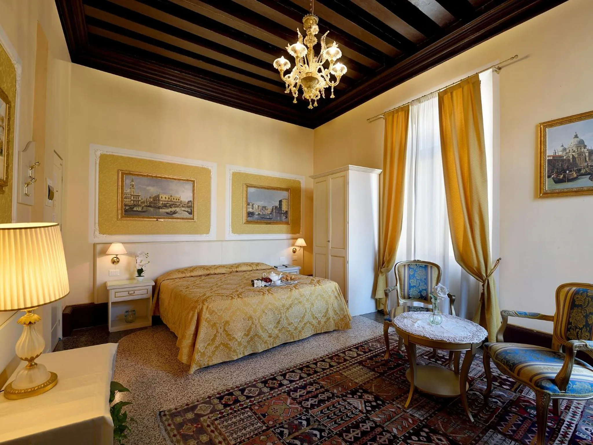 Photo of the whole room, Bed in Hotel Corte dei Greci