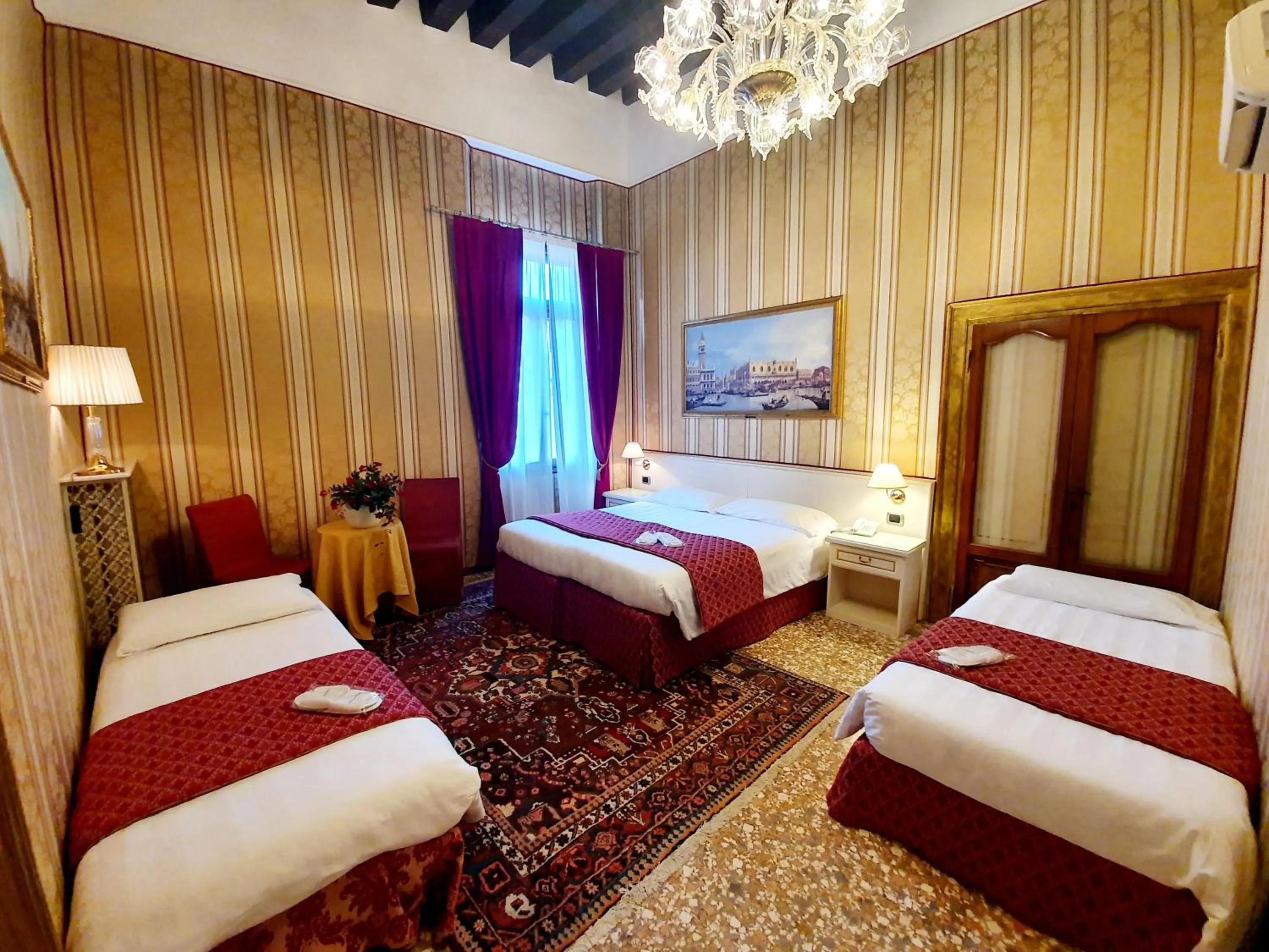 Bed in Hotel Corte dei Greci