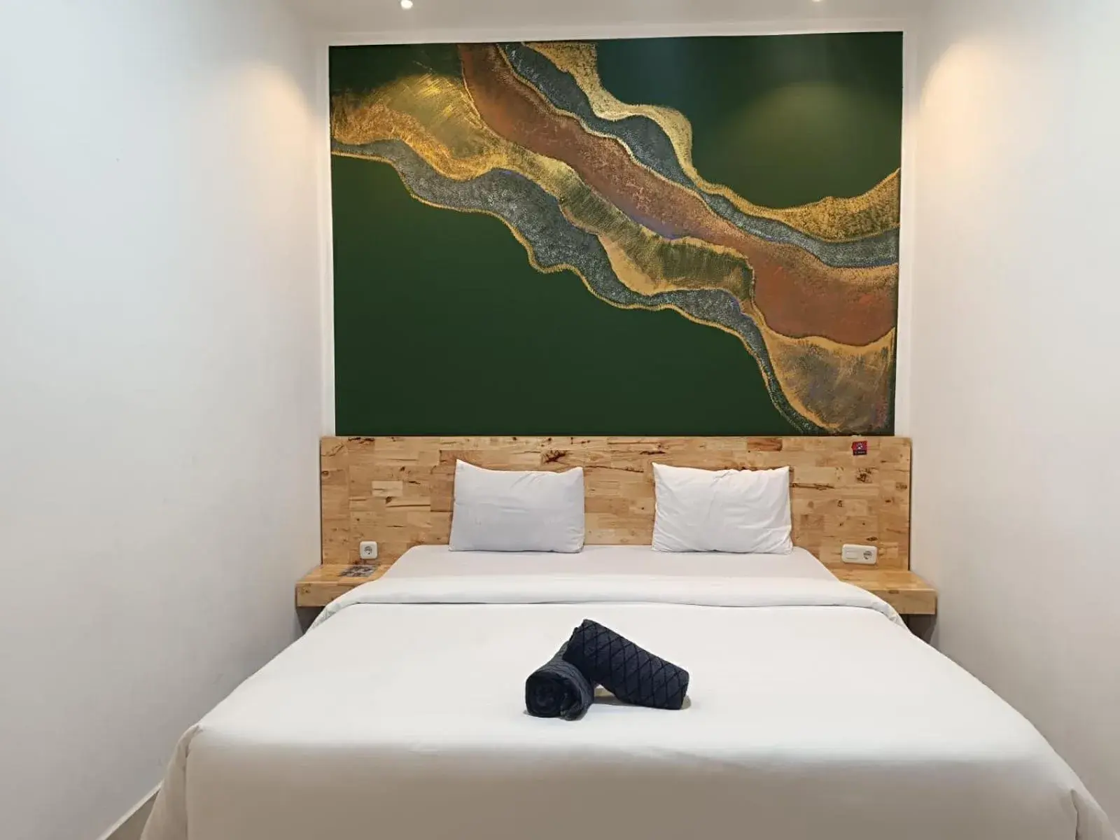 Deluxe Double Room in D'Hills Hotel Deluxe Double Room in D'Hills Hotel