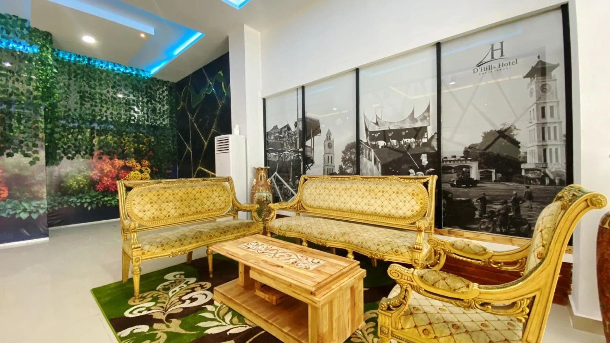 Living room in D'Hills Hotel