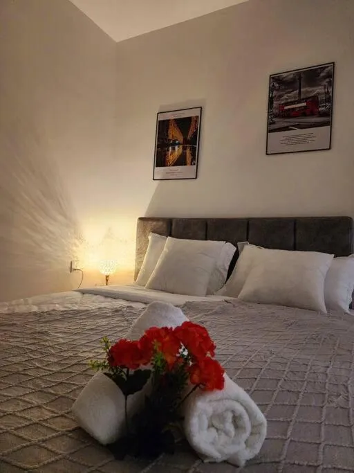 Bed in 10 min to Subang Airport Free Wi-fi Carpark