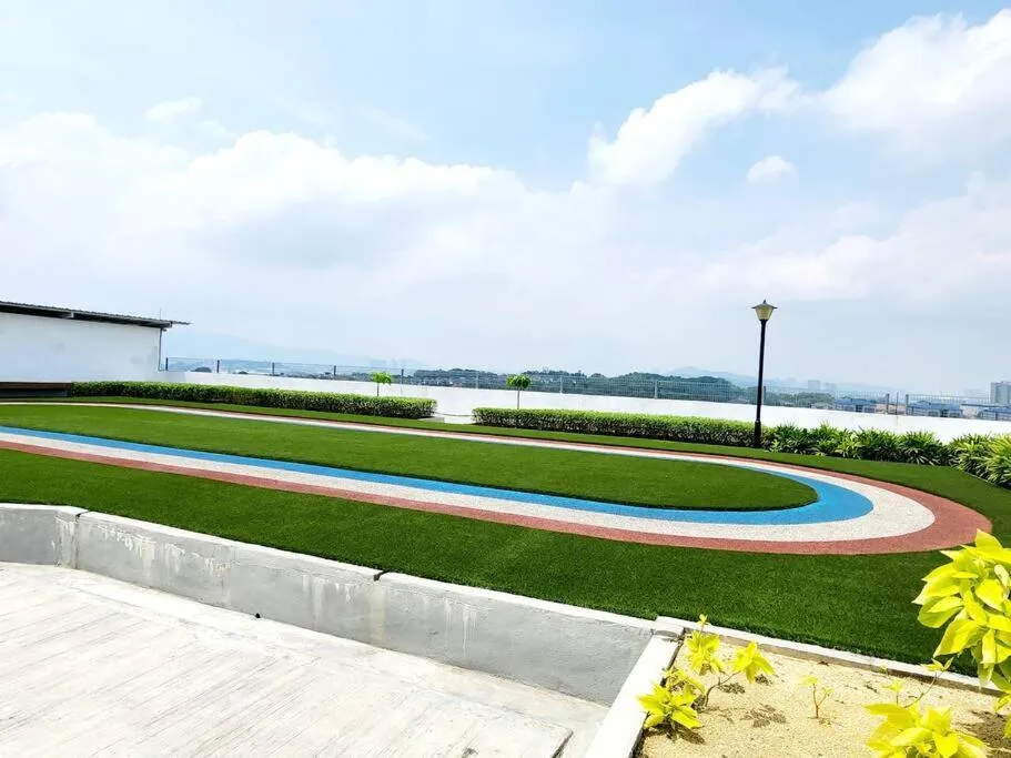 10 min to Subang Airport Free Wi-fi Carpark