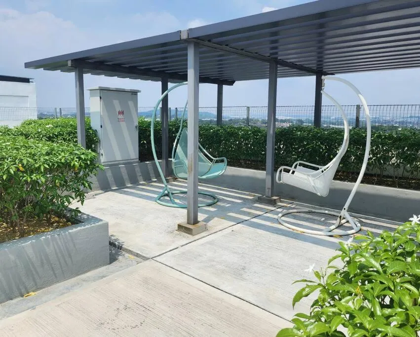 10 min to Subang Airport Free Wi-fi Carpark