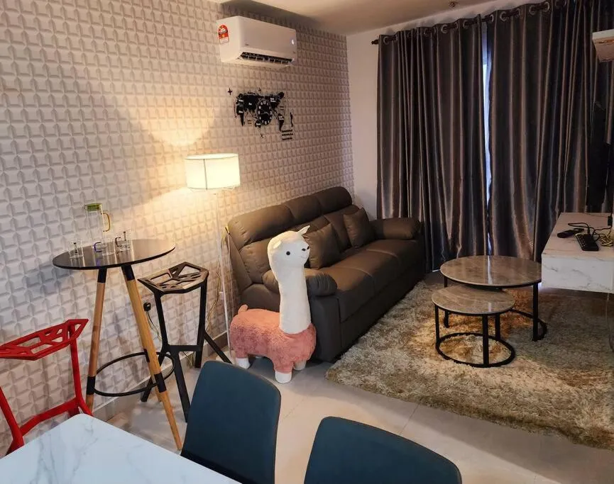 10 min to Subang Airport Free Wi-fi Carpark