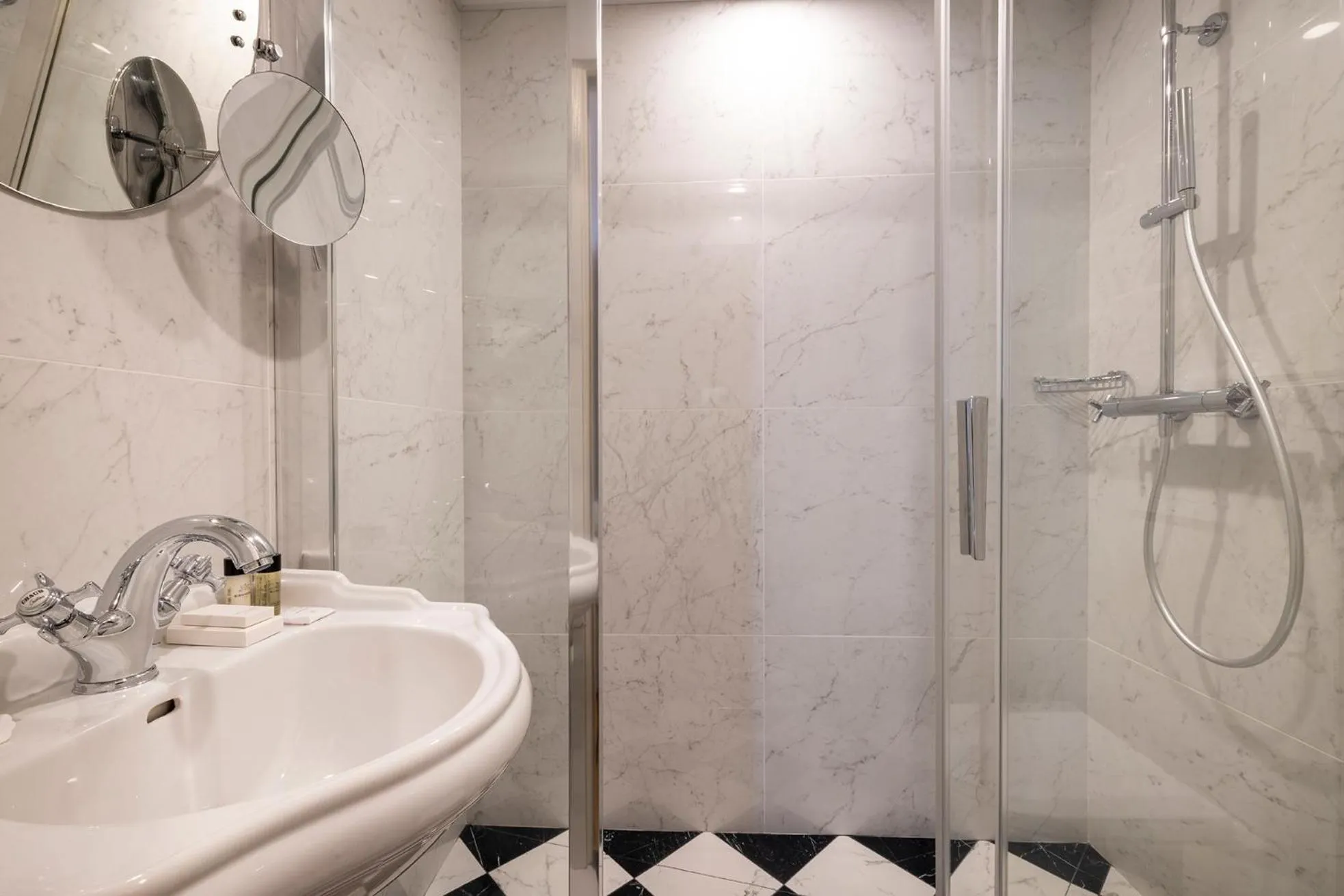 Hotel du Champ de Mars