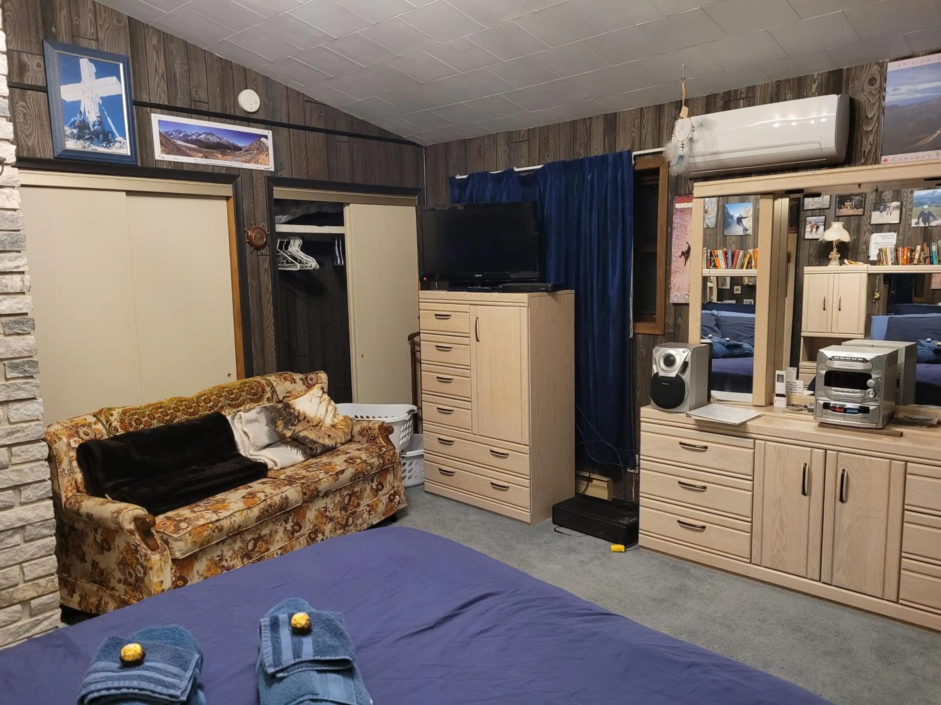 Bed in Bowering Lodge