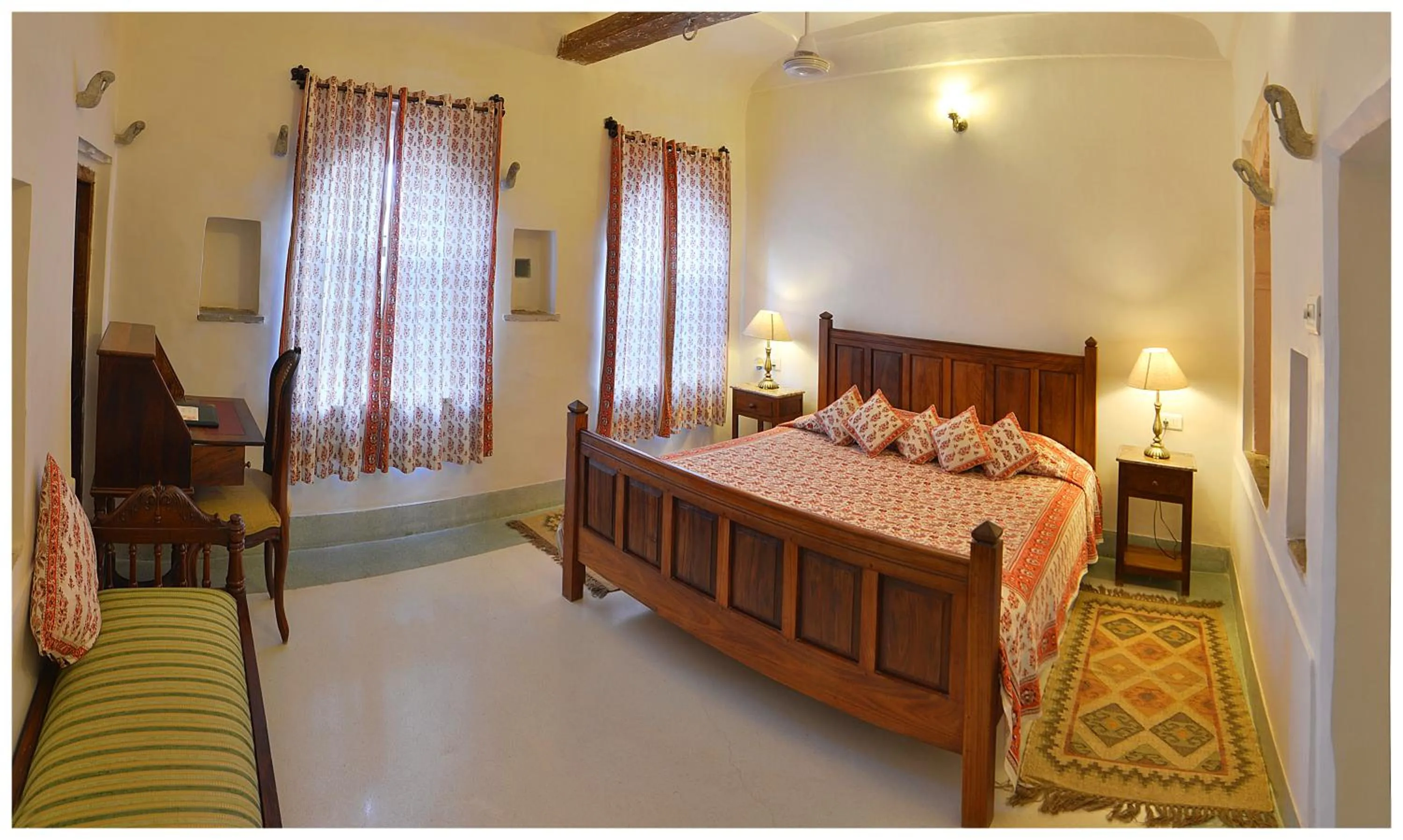 Bed in Hotel Castle Bijaipur