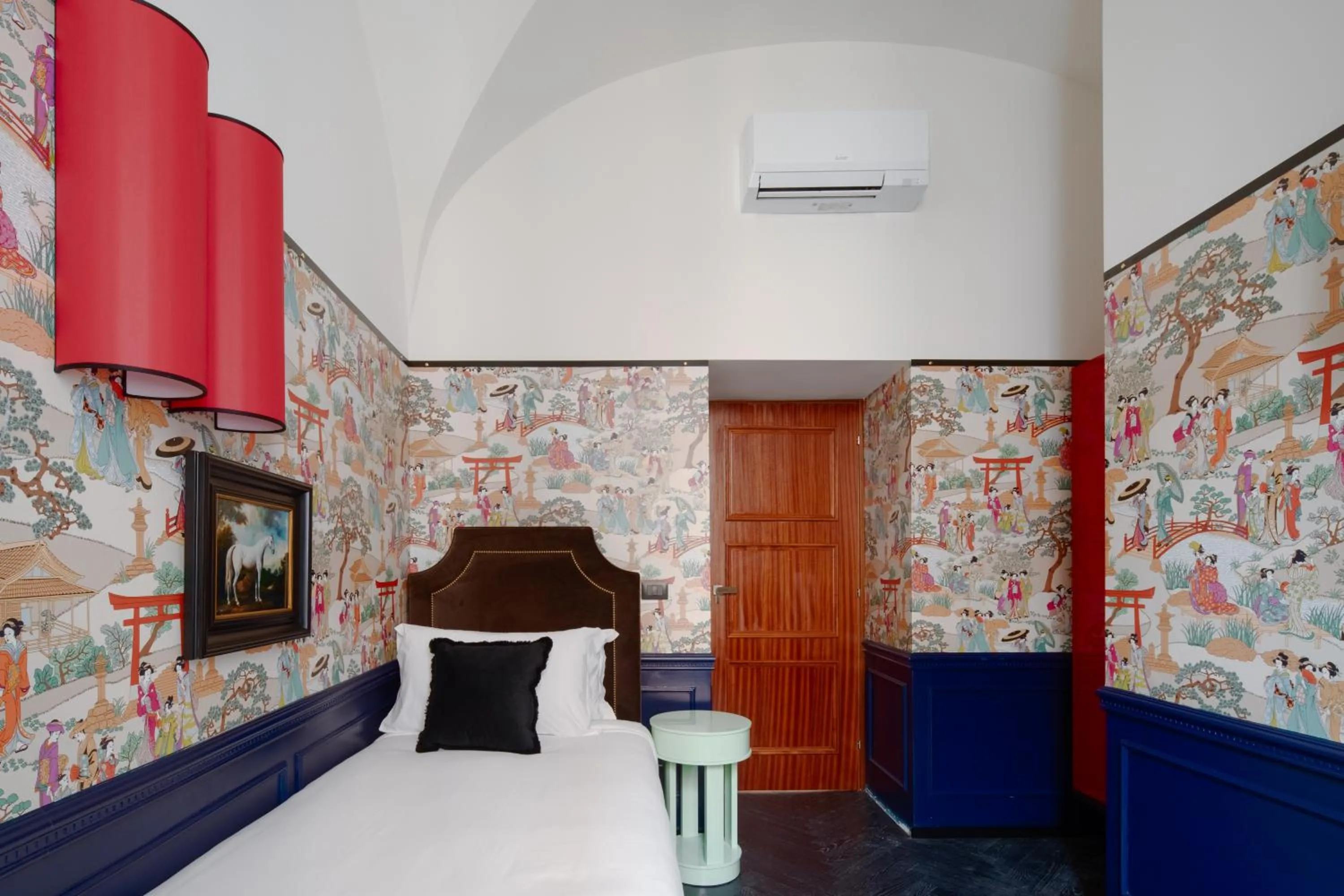 V Collection Condotti