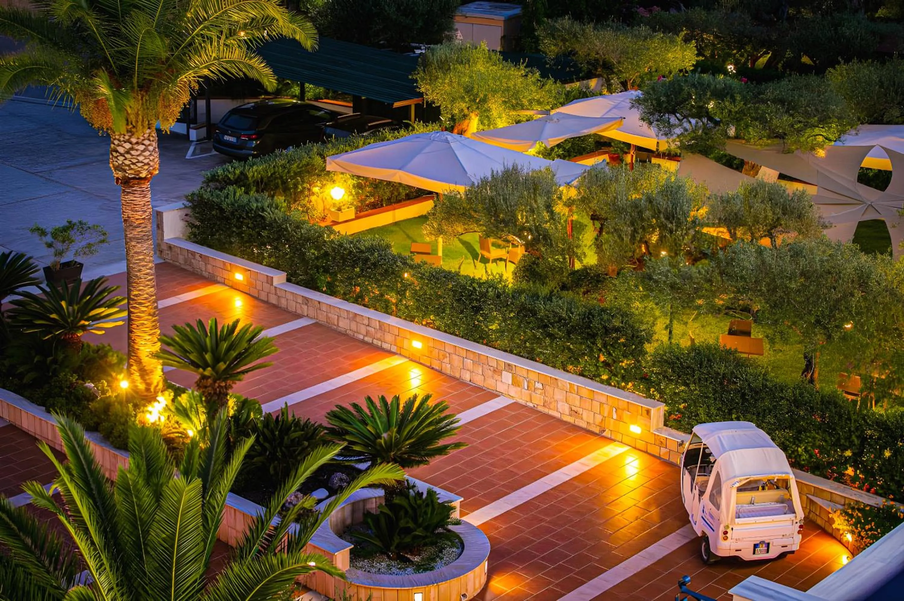 Garden view in Hotiday Cefalù Mazzaforno