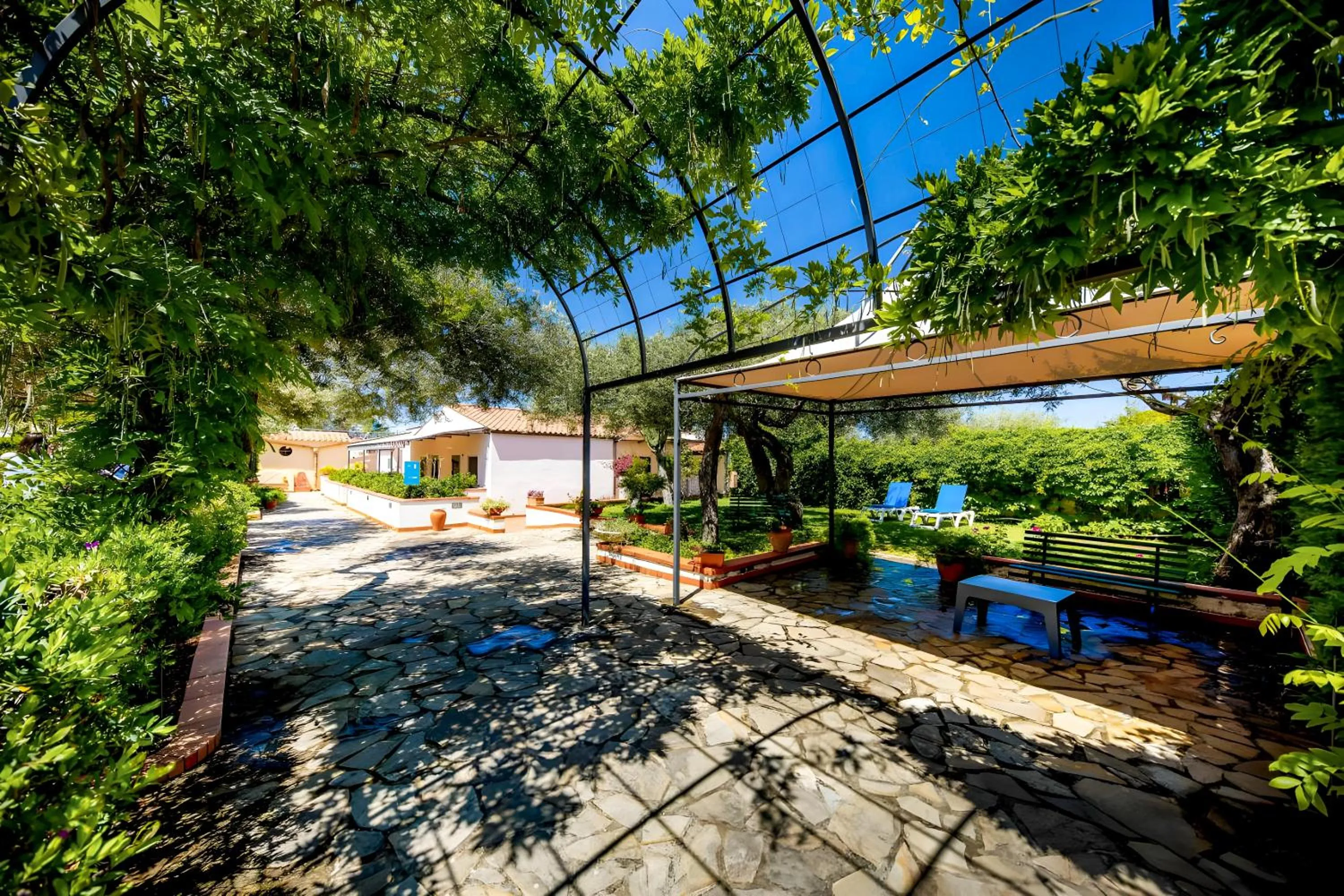 Garden view in Hotiday Cefalù Mazzaforno