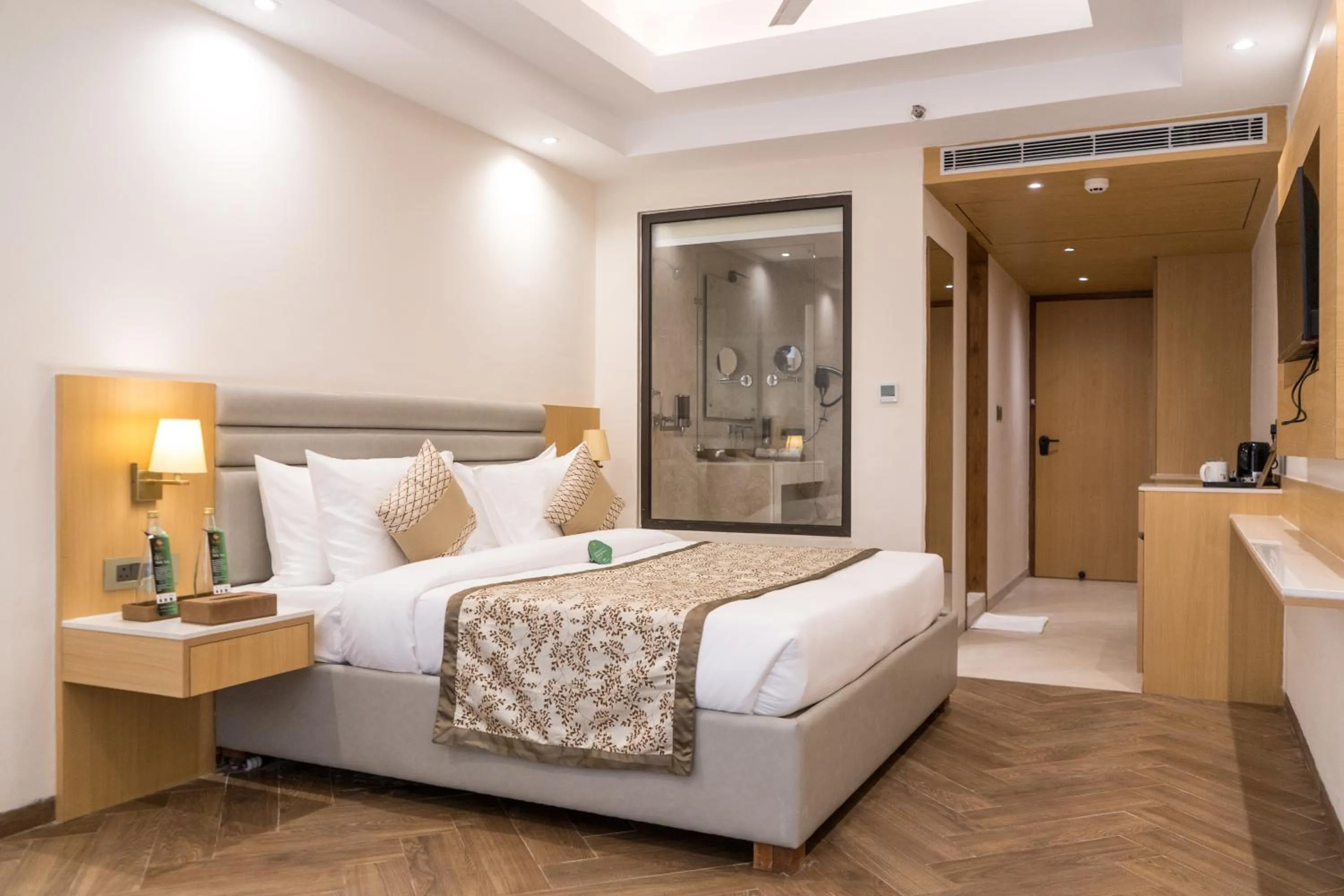 Bed in Click collection Lucknow