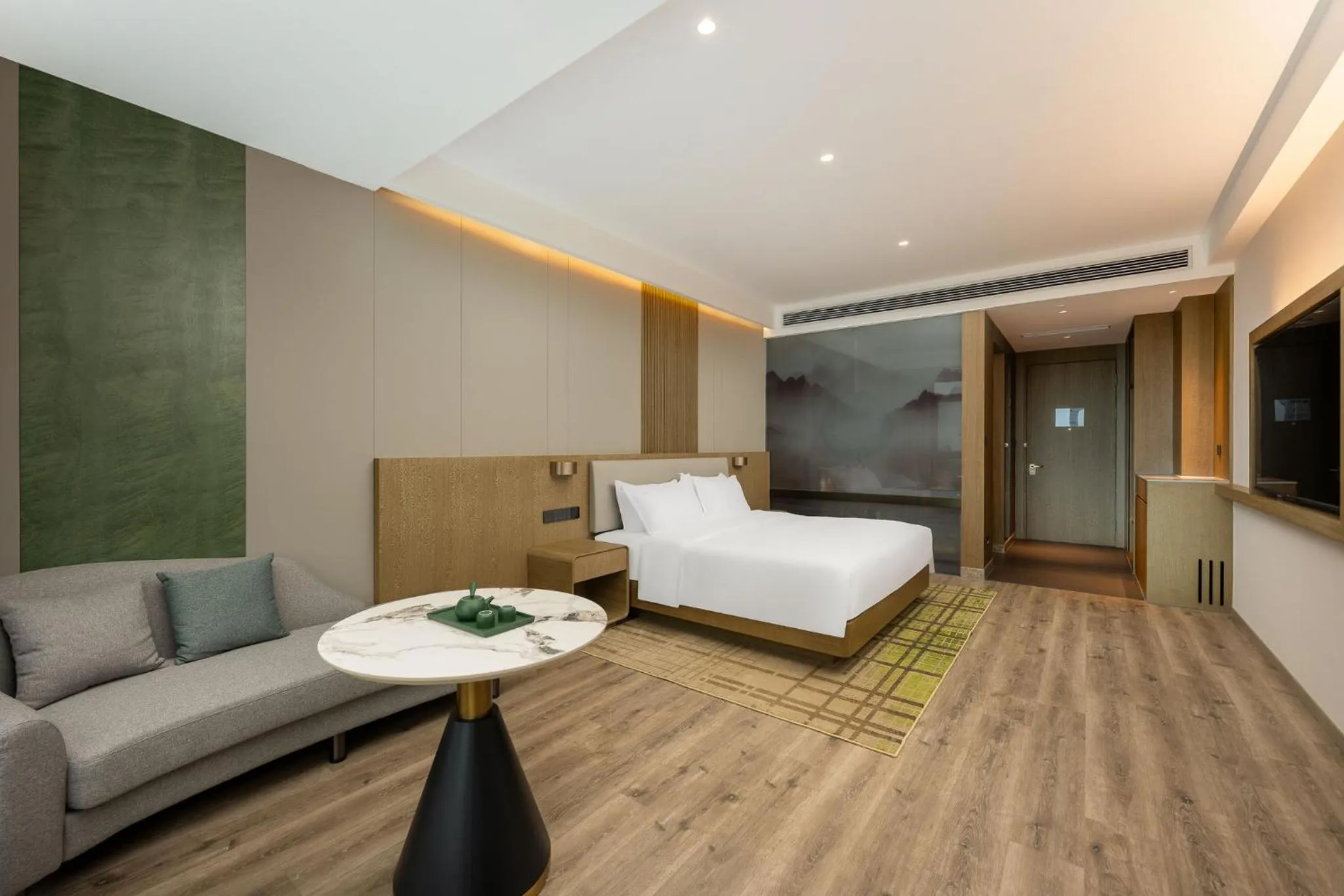 Photo of the whole room, Bed in Holiday Inn Jiuhua Mountain Hot Spring by IHG