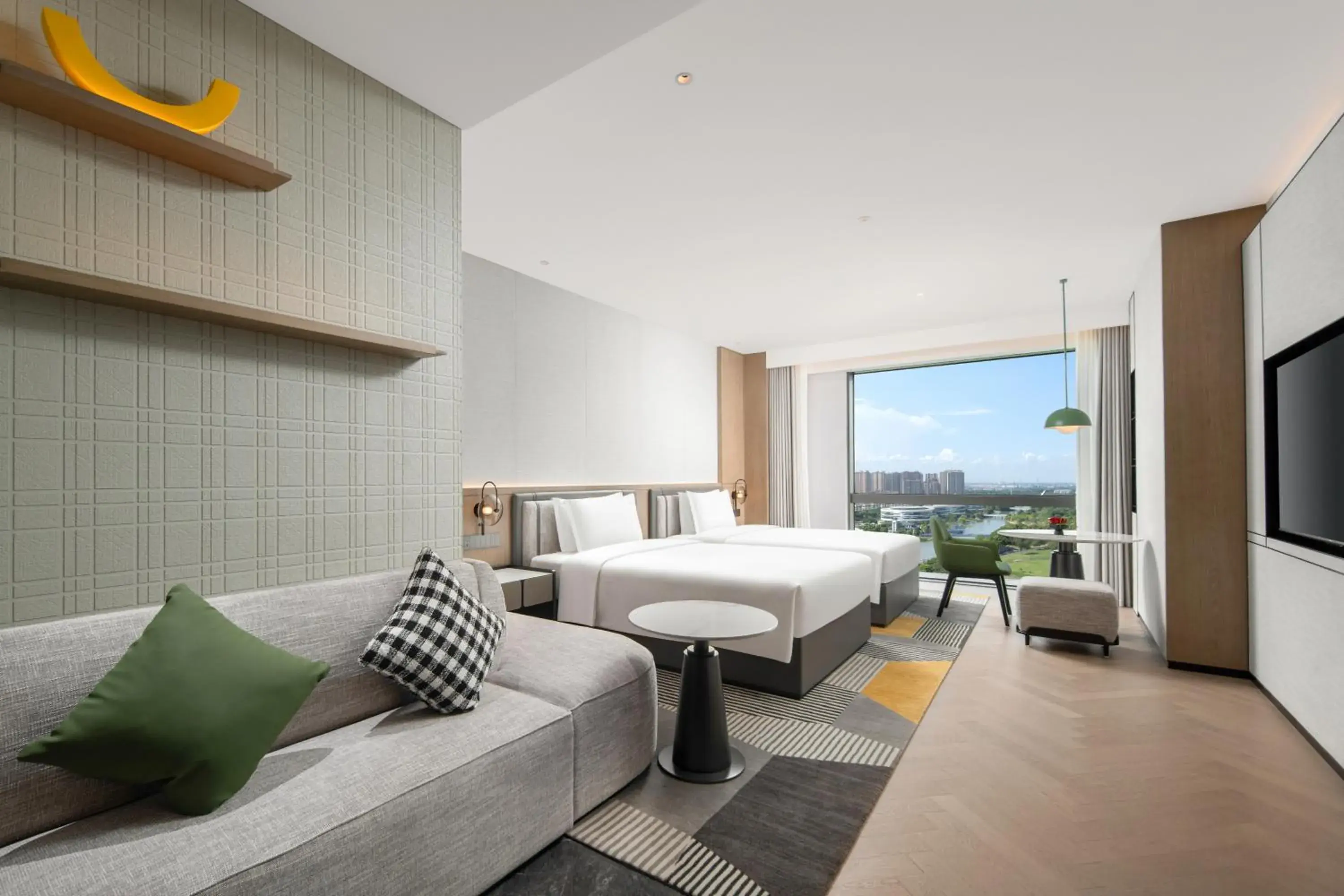 Standard Double Room with Two Double Beds and River View - High Floor in Holiday Inn Kunshan East by IHG Standard Double Room with Two Double Beds and River View - High Floor in Holiday Inn Kunshan East by IHG