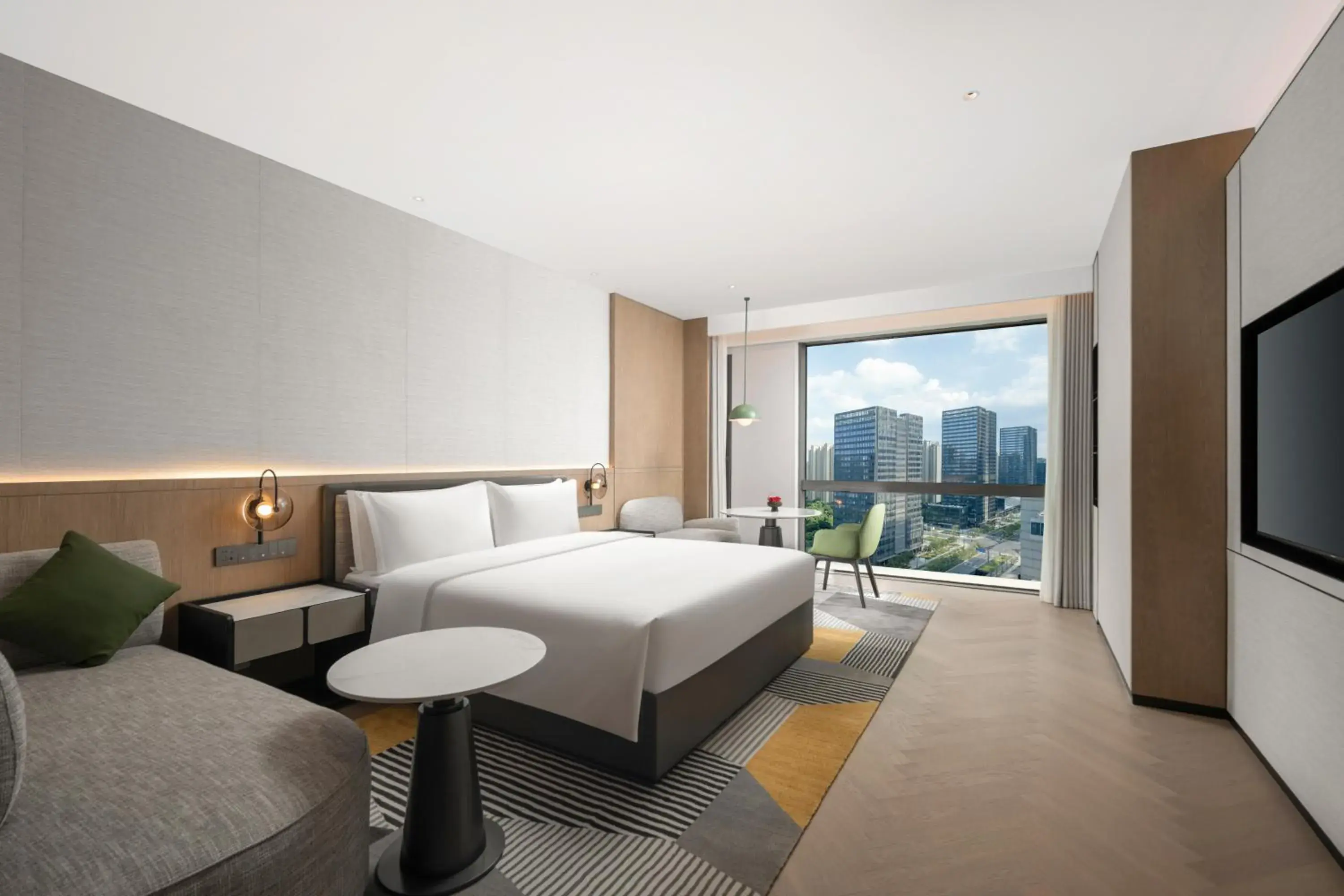 Standard King Room - Accessible in Holiday Inn Kunshan East by IHG Standard King Room - Accessible in Holiday Inn Kunshan East by IHG