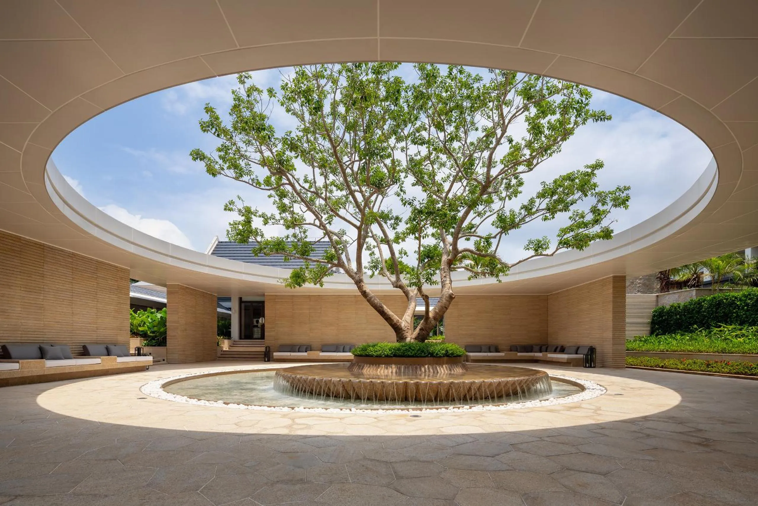 Spa and wellness centre/facilities in Hotel Indigo Hainan Clear Water Bay by IHG