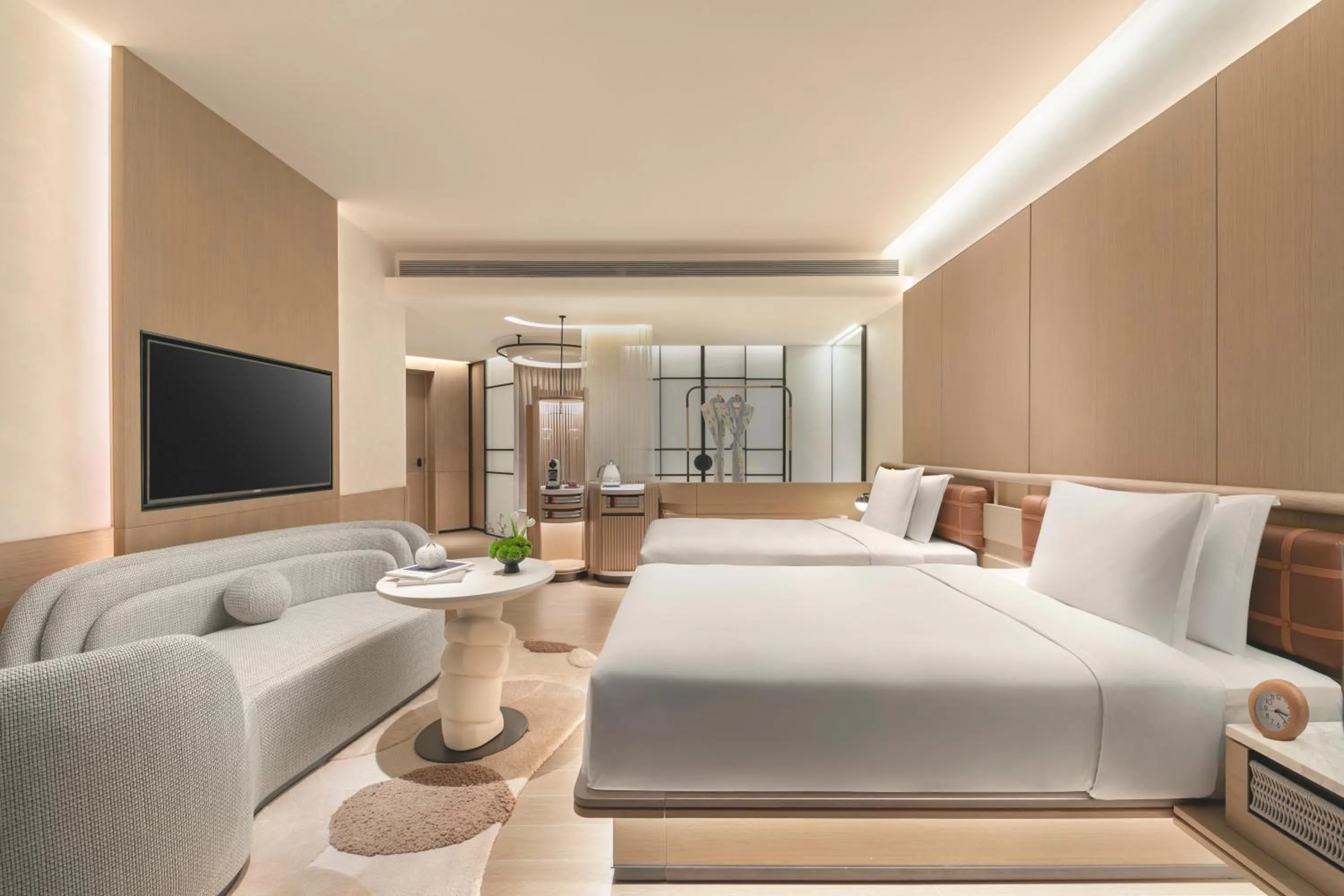 Photo of the whole room, Bed in Hotel Indigo Hainan Clear Water Bay by IHG