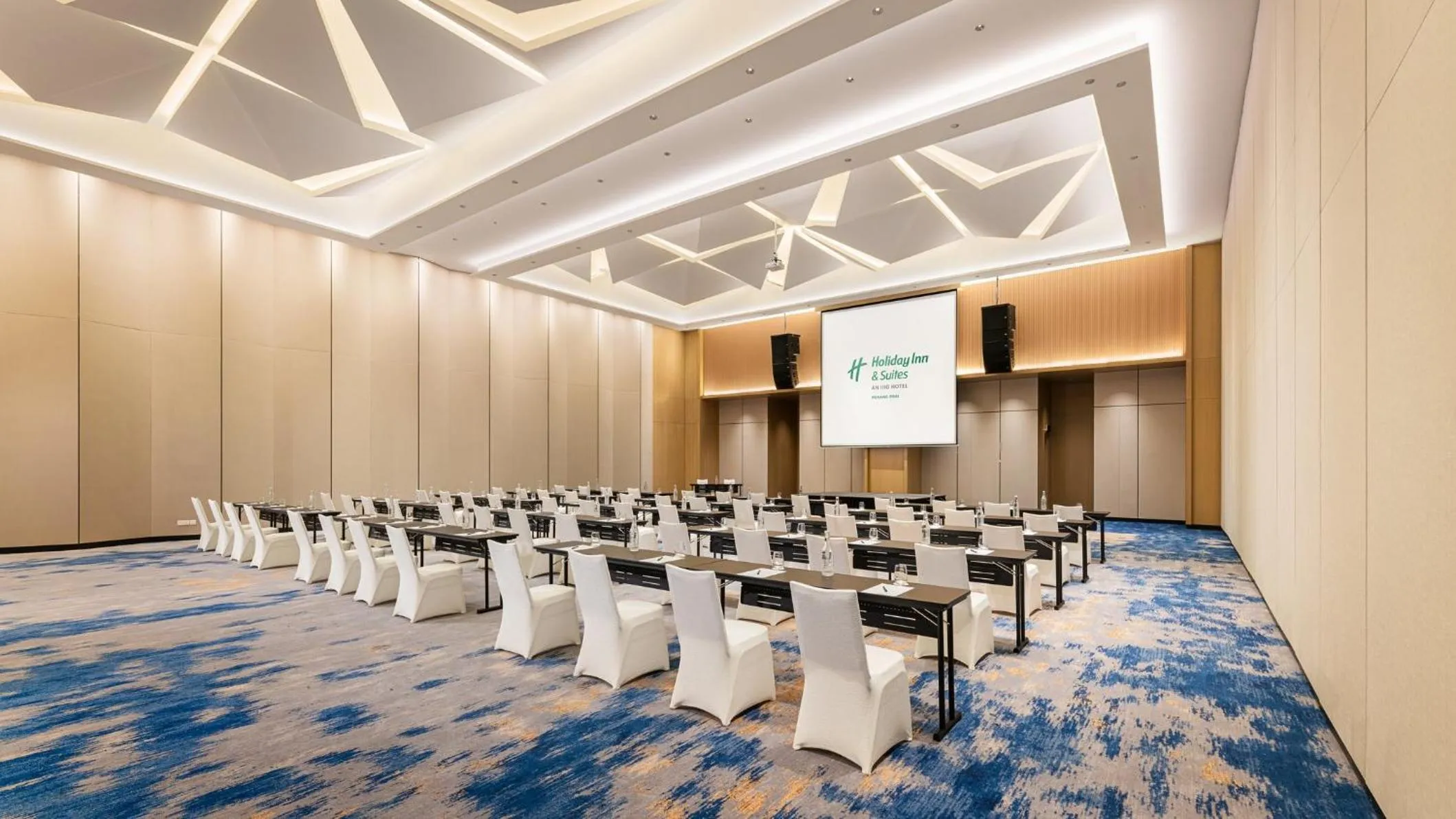 Meeting/conference room in Holiday Inn & Suites Penang Prai by IHG