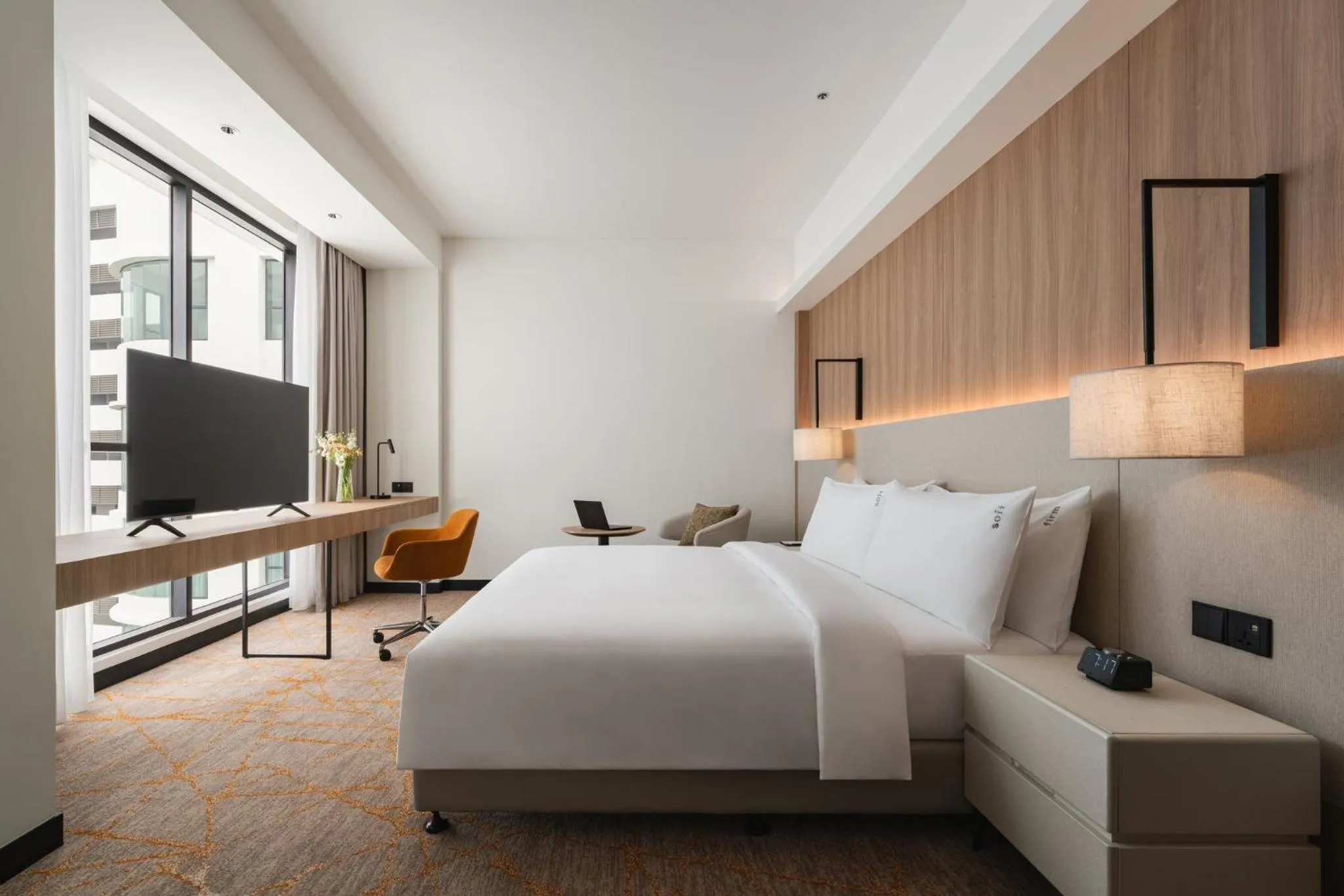 Photo of the whole room, Bed in Holiday Inn & Suites Penang Prai by IHG