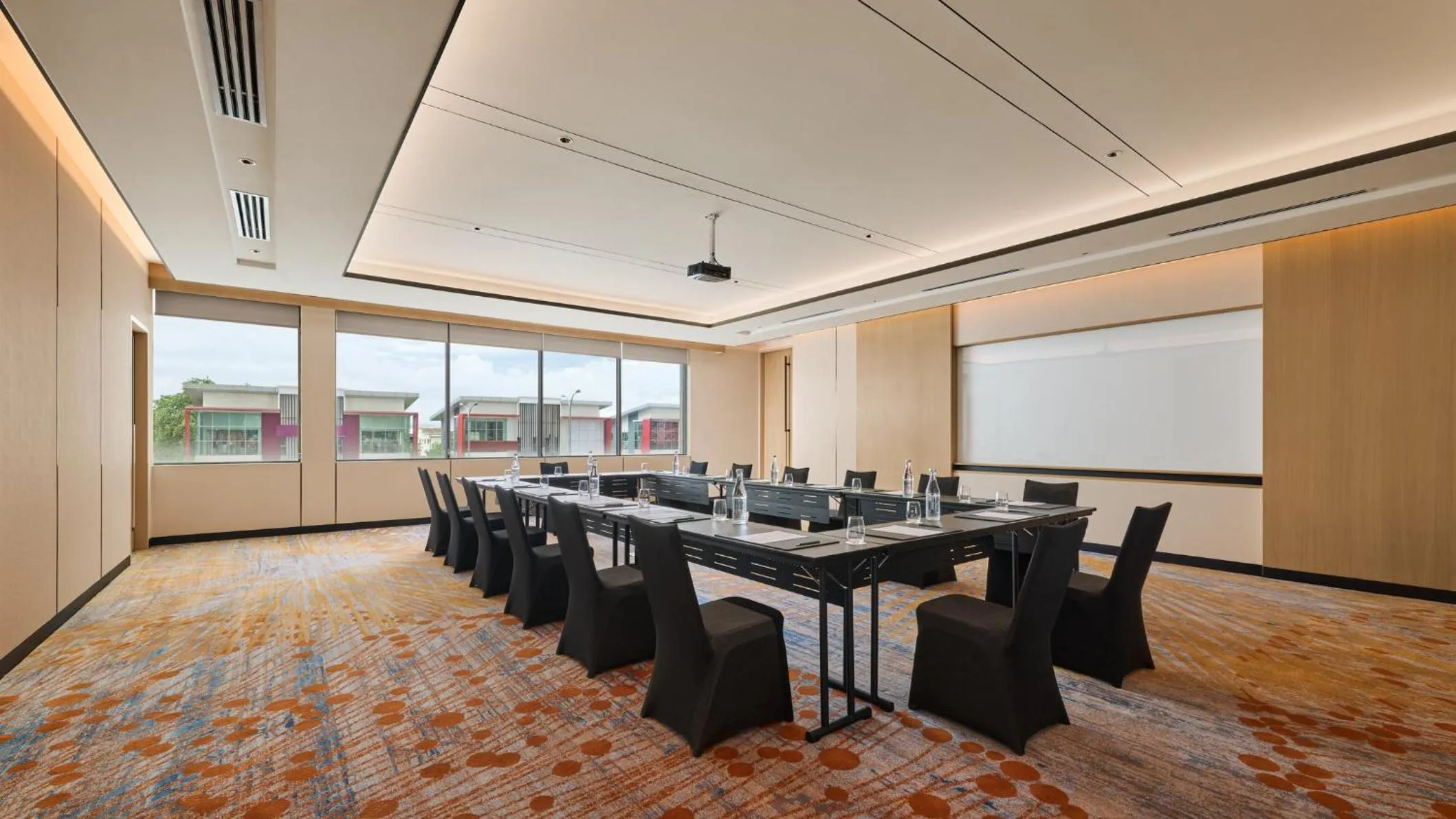 Meeting/conference room in Holiday Inn & Suites Penang Prai by IHG