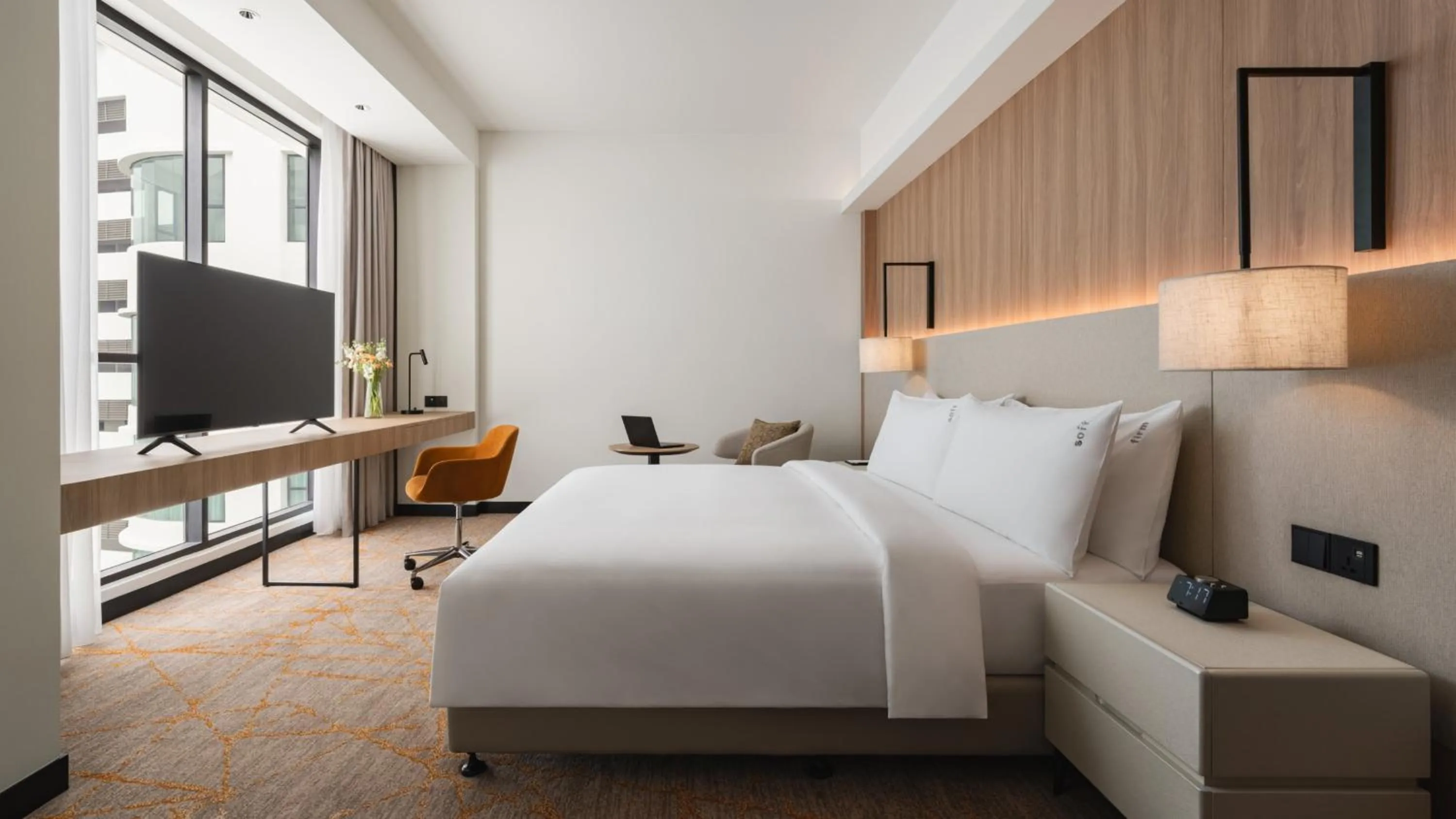 Photo of the whole room, Bed in Holiday Inn & Suites Penang Prai by IHG