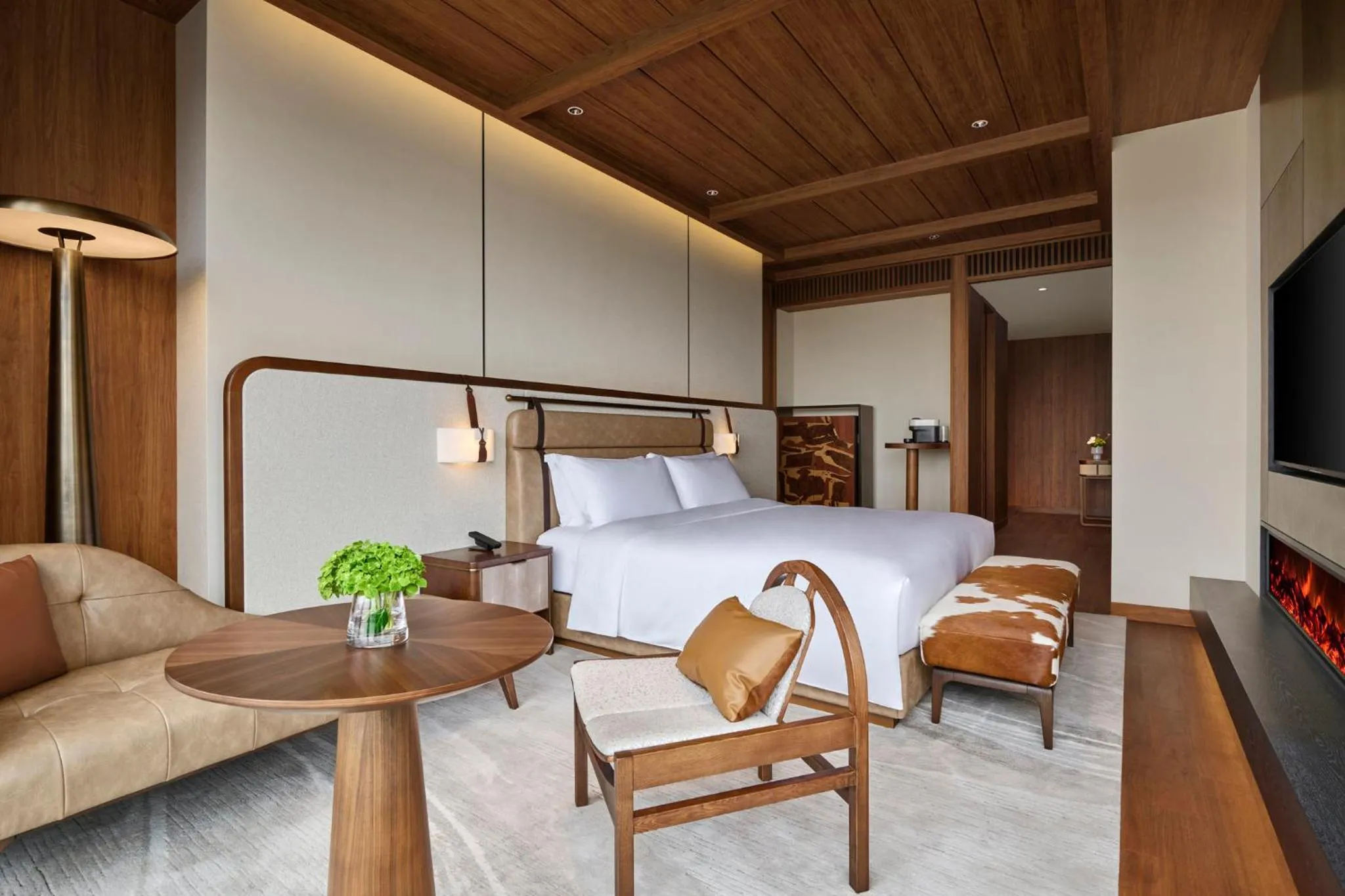 Photo of the whole room in Vignette Collection Shanghai Snow World Hotel by IHG