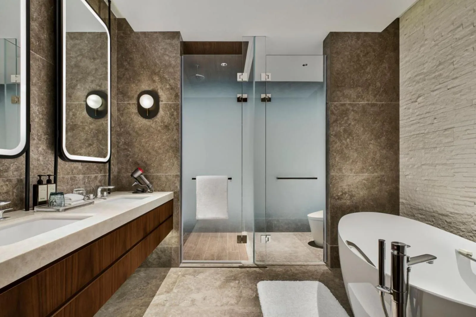 Bathroom in Vignette Collection Shanghai Snow World Hotel by IHG