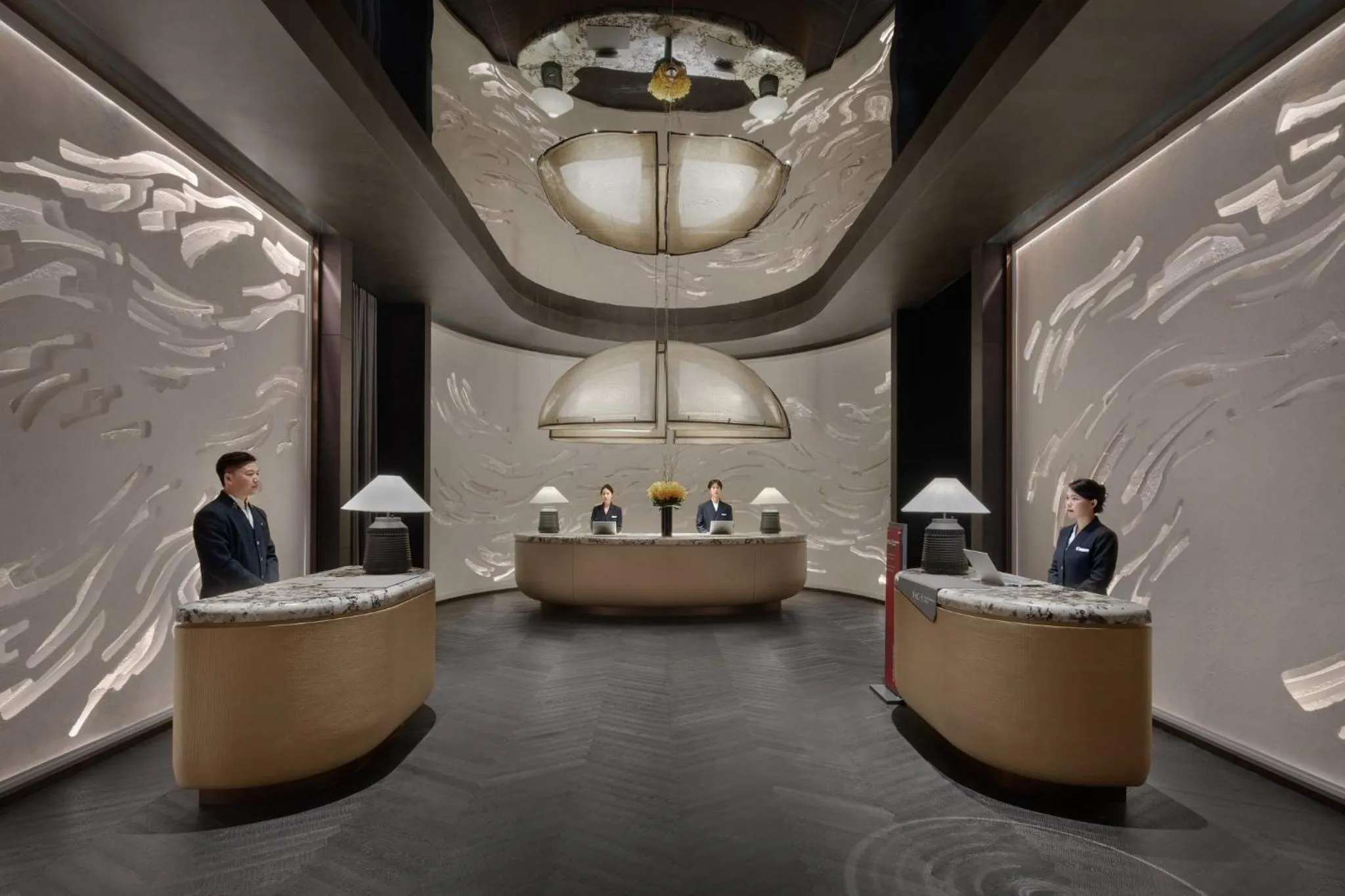 Property building in HUALUXE Shenzhen Bao'an