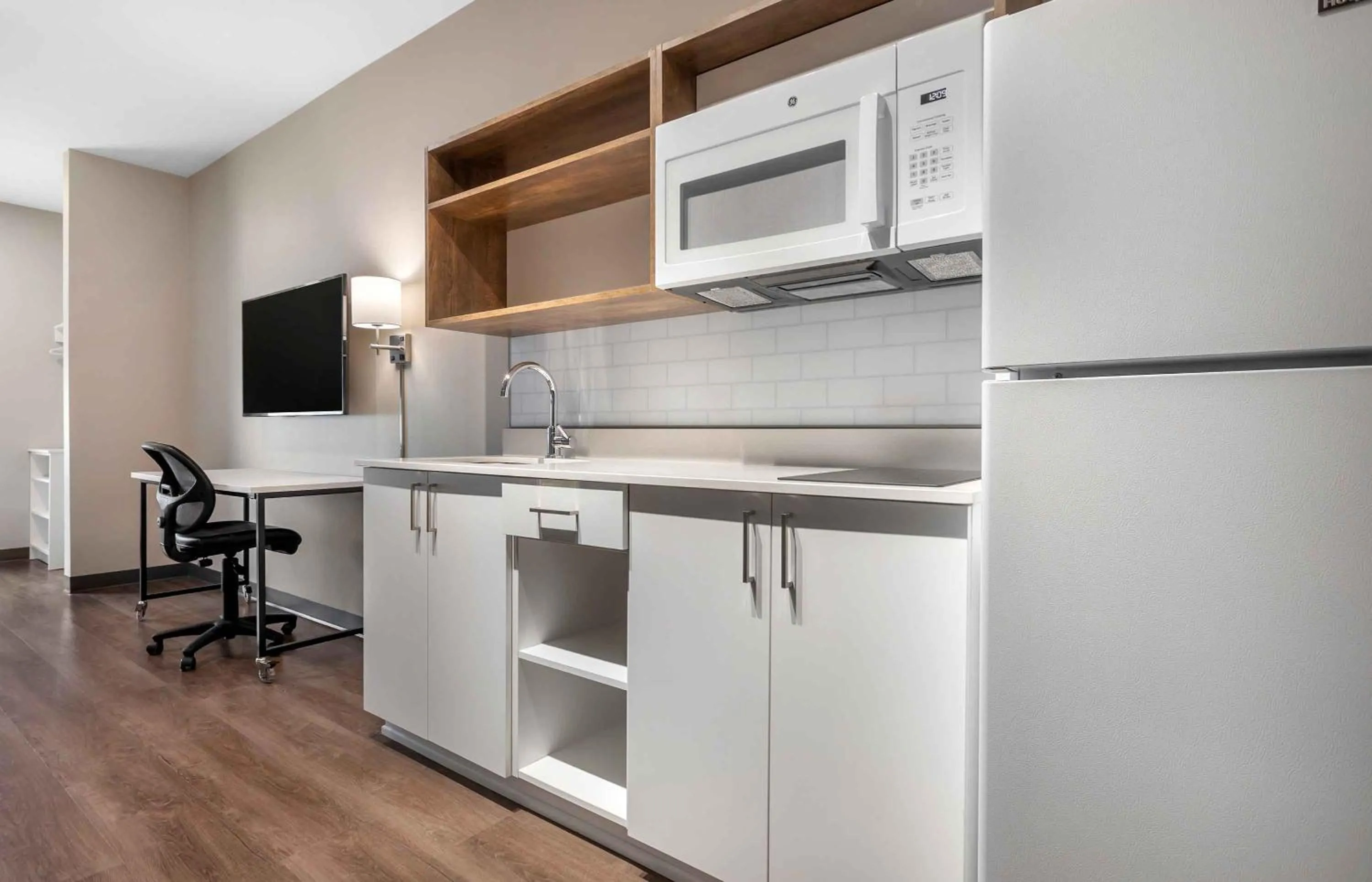 Kitchen or kitchenette in Extended Stay America Premier Suites - San Antonio - Schertz