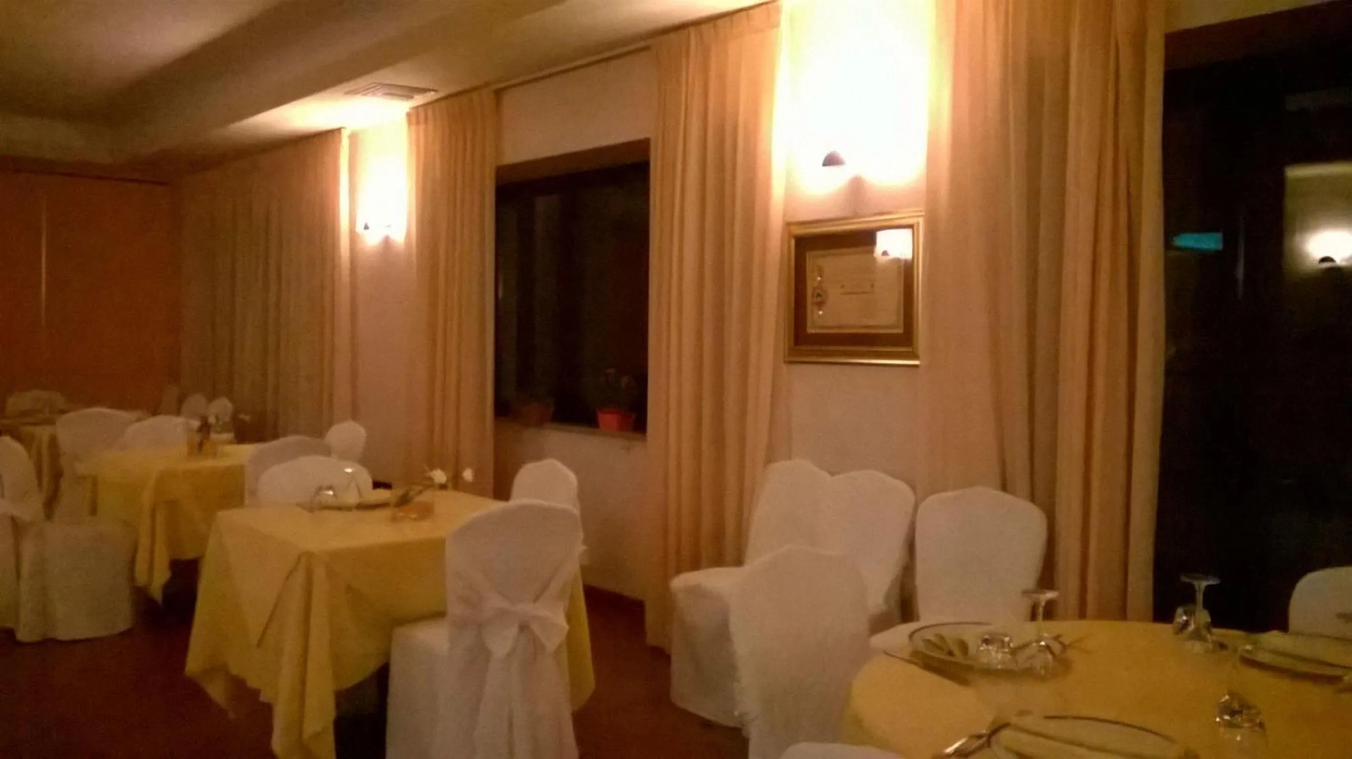 Dining area in Hotel Du Parc