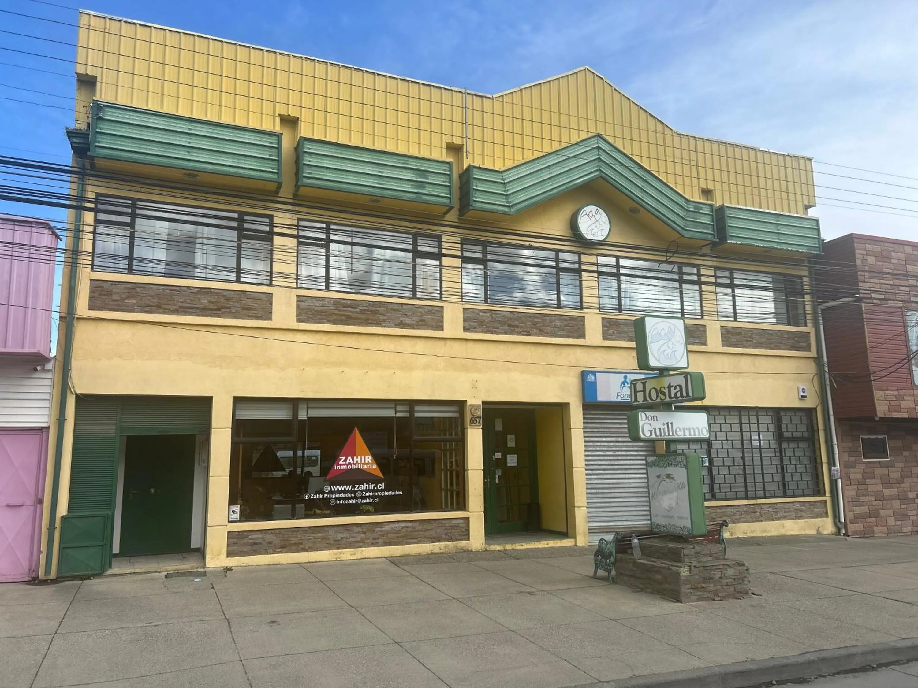 Property building in Hostal Don Guillermo