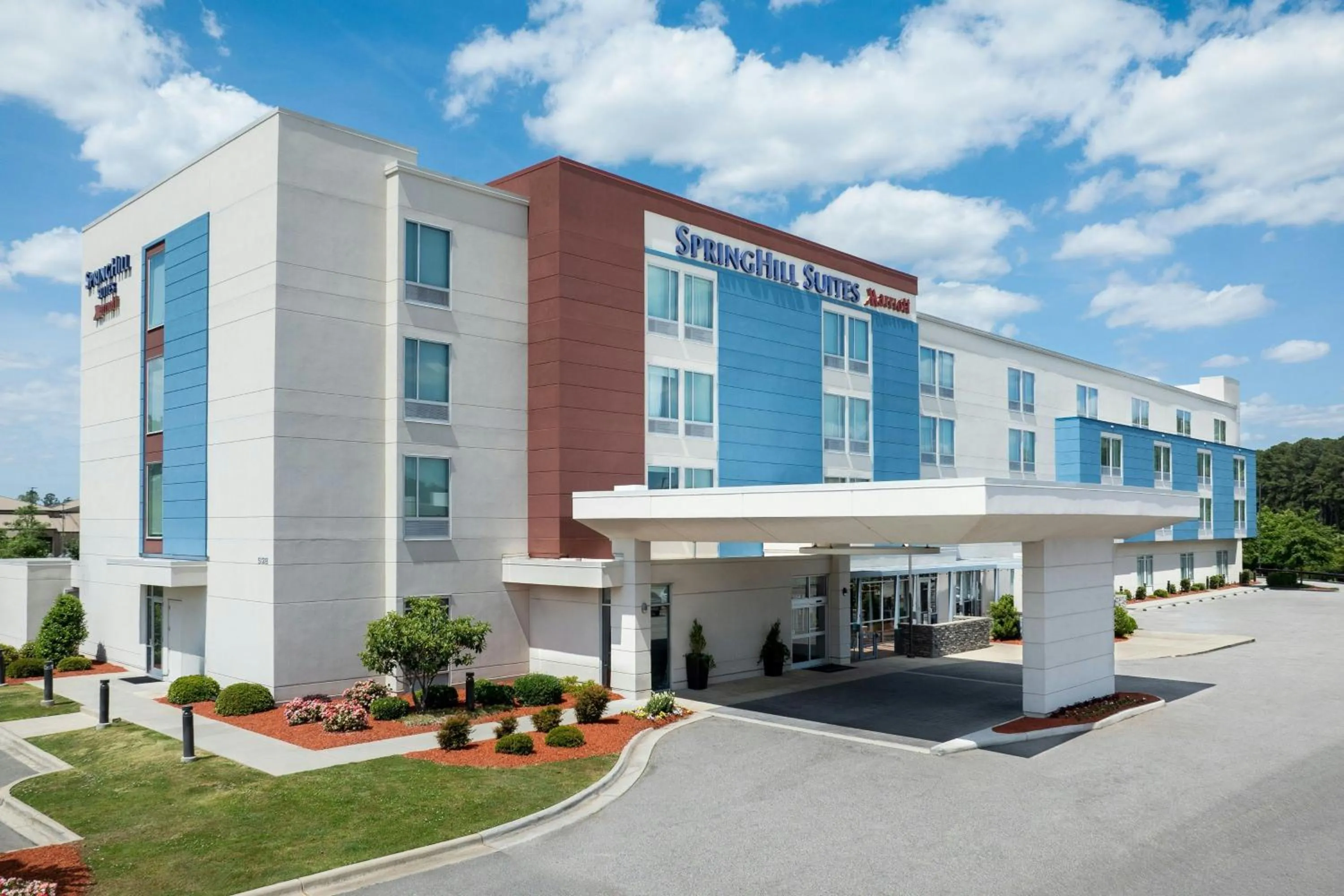 Property building in SpringHill Suites Lumberton
