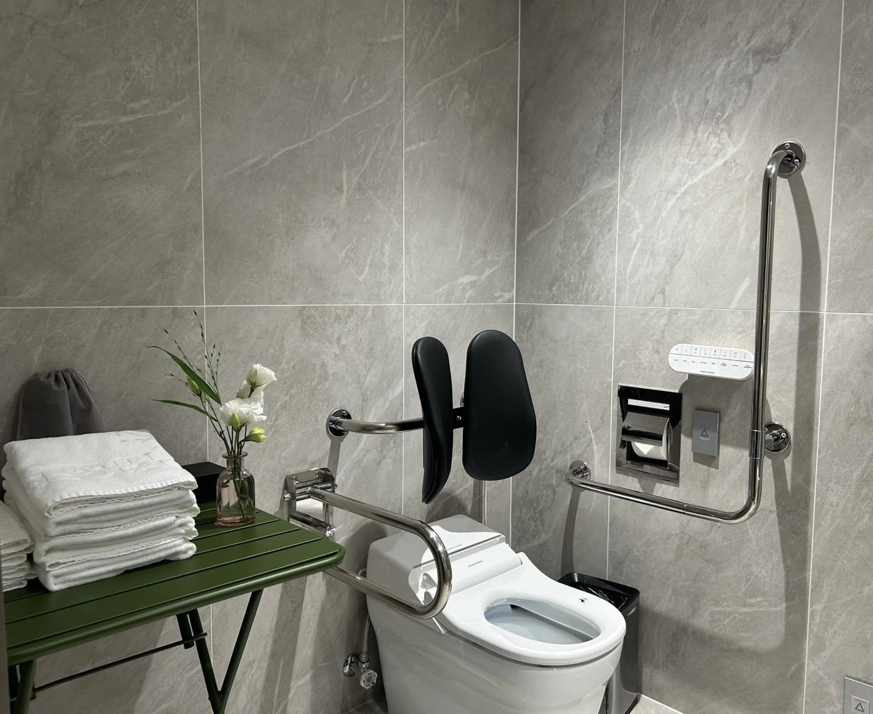 Toilet in Hotel The Botanik Sewoon Myeongdong