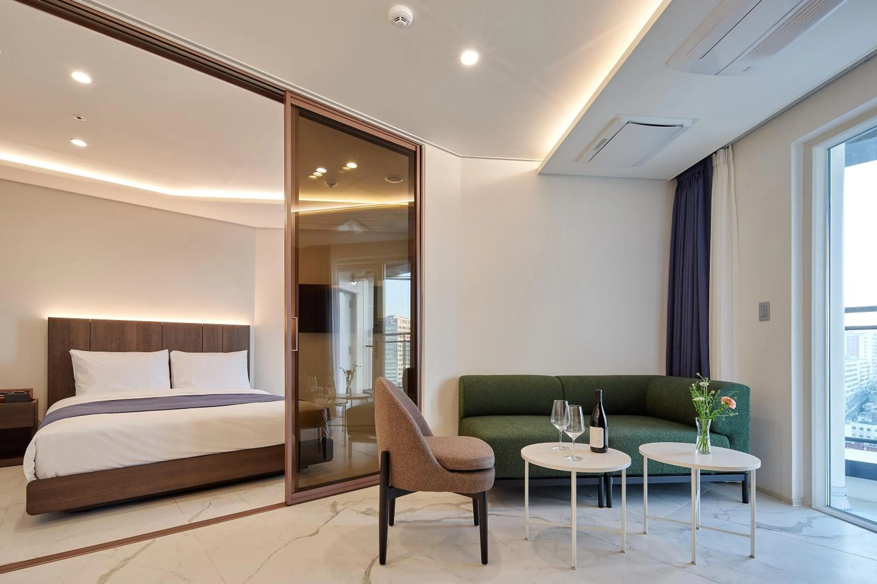 Property building, Bed in Hotel The Botanik Sewoon Myeongdong