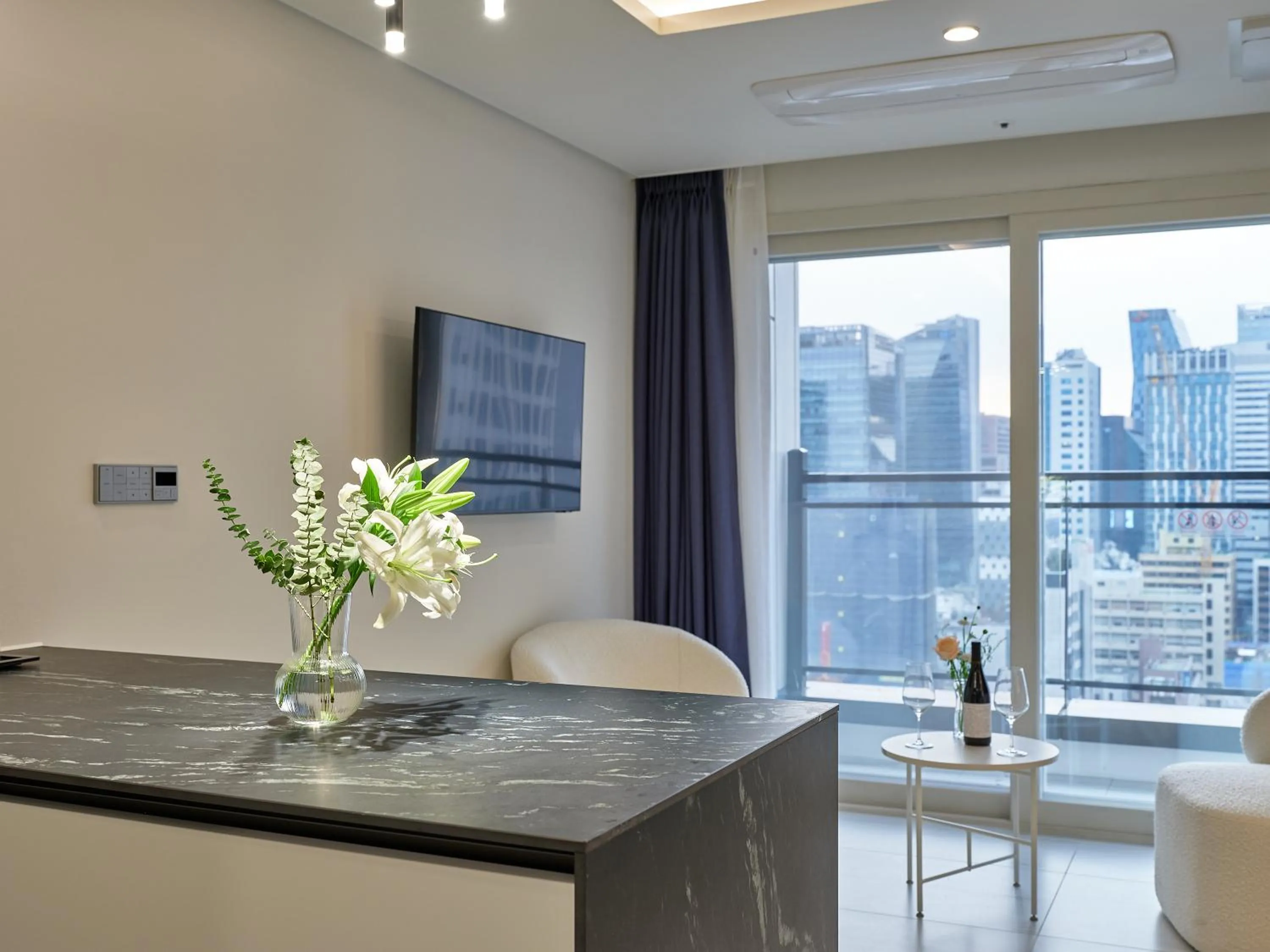 Property building in Hotel The Botanik Sewoon Myeongdong