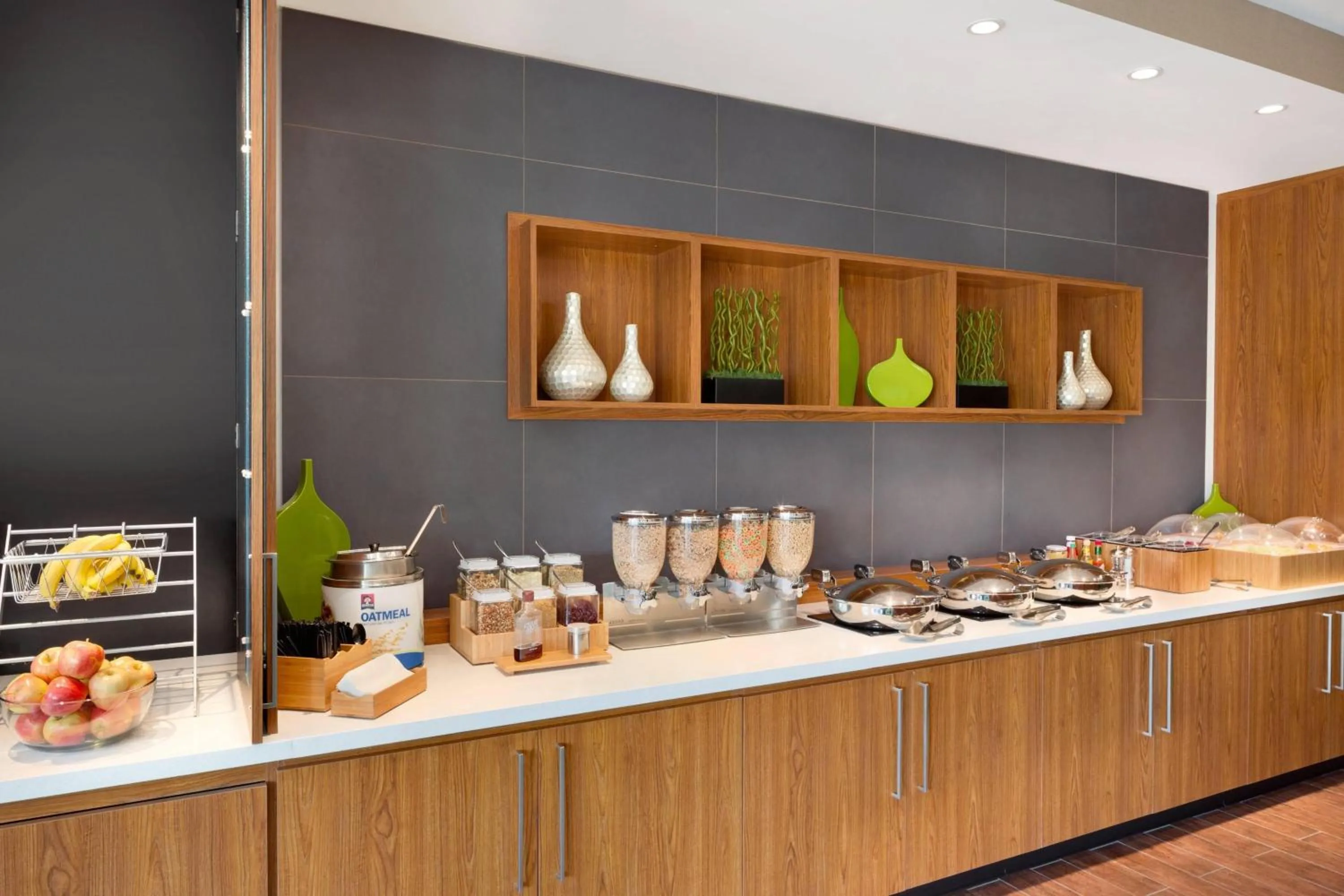 Breakfast in SpringHill Suites by Marriott Tuscaloosa