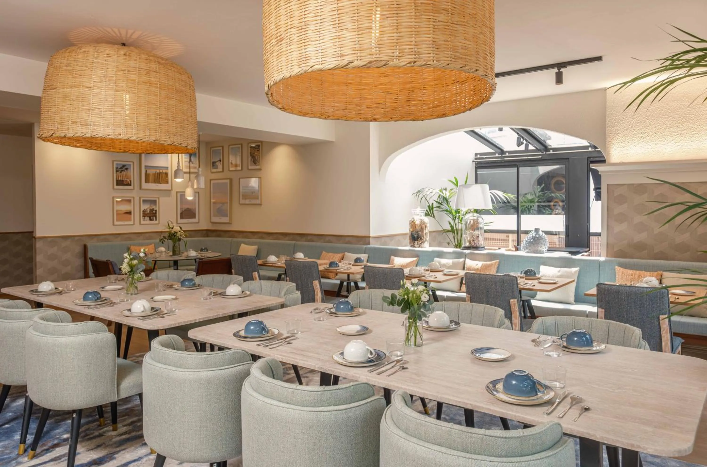 Breakfast in Hôtel Arcanse by Inwood Hotels