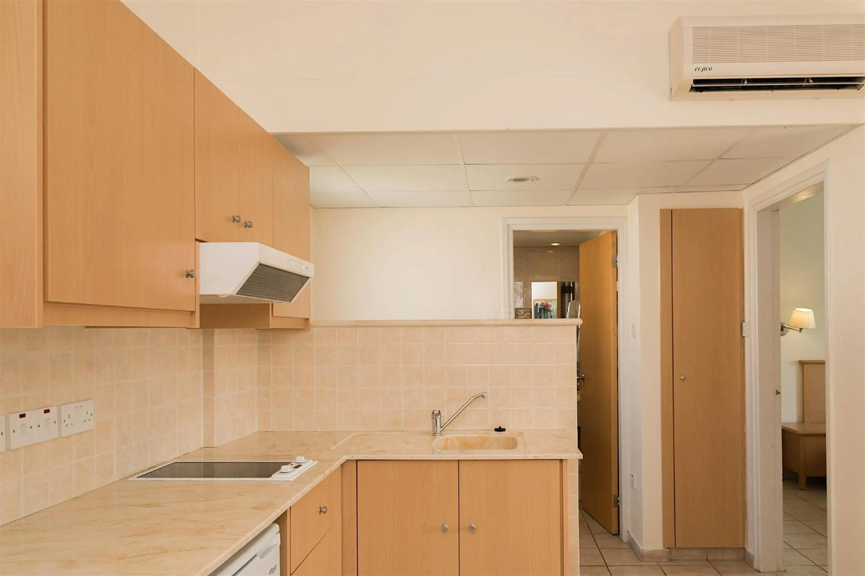 Kitchen or kitchenette in Tsokkos Paradise Holiday Village