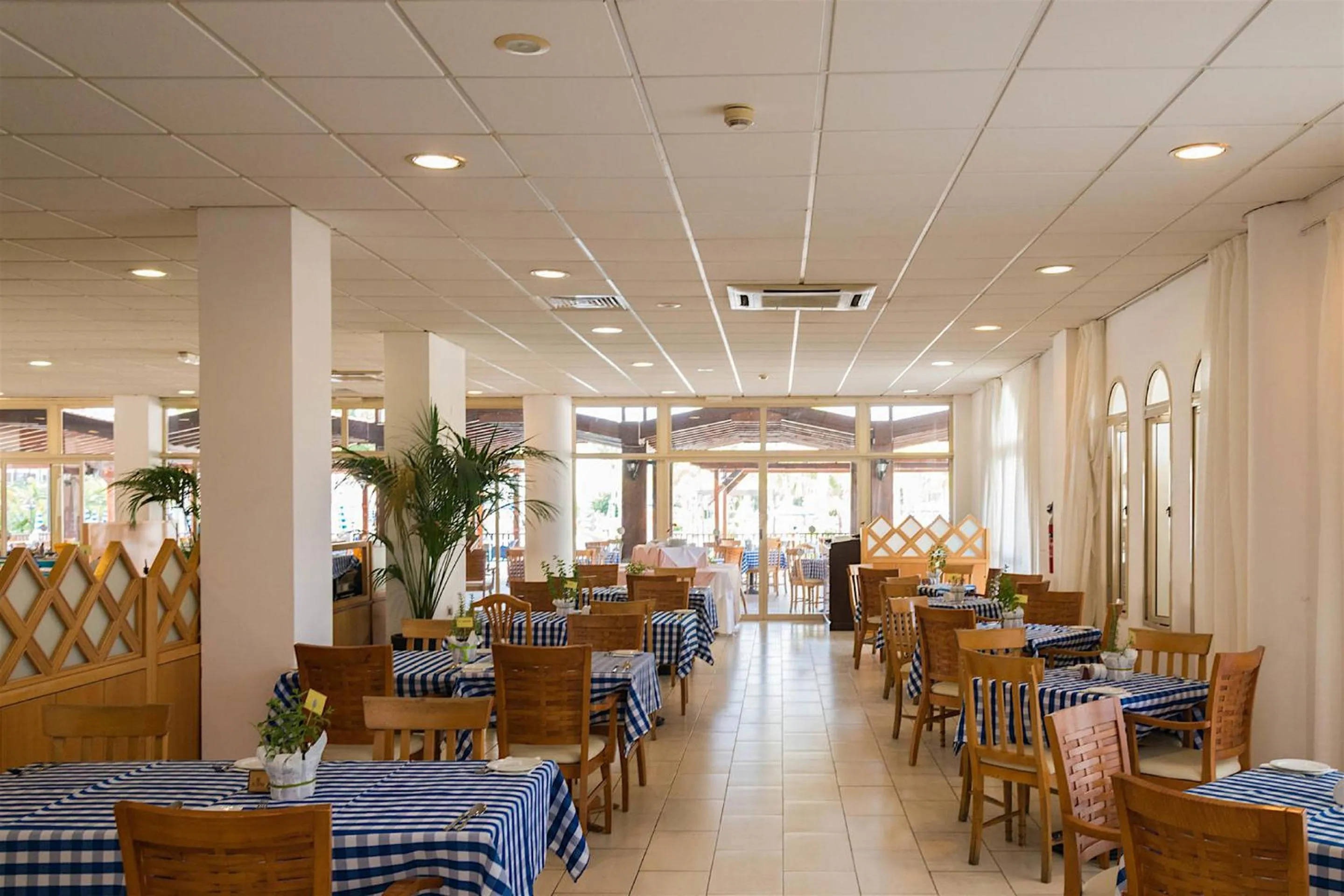 Restaurant/places to eat in Tsokkos Paradise Holiday Village