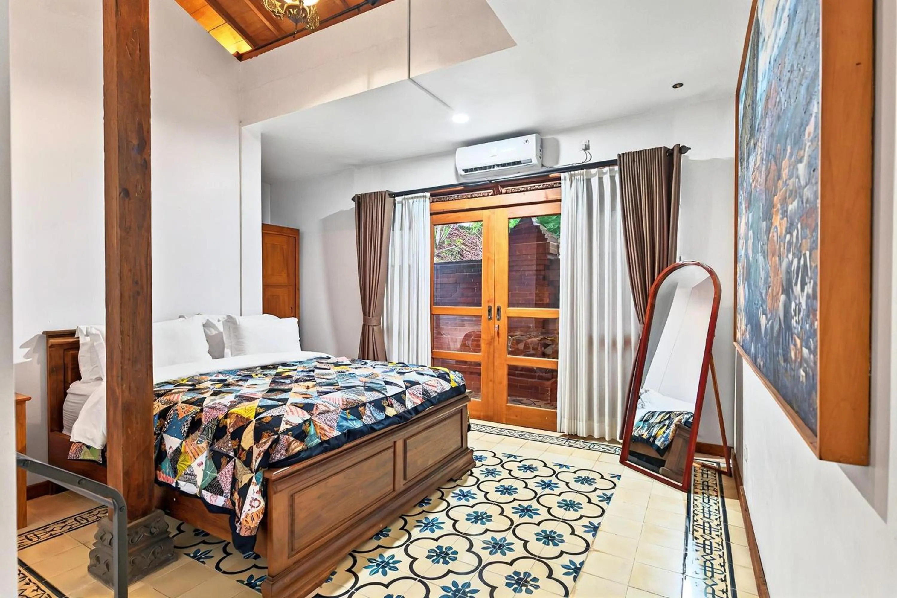 Bed in Joglo Wardani