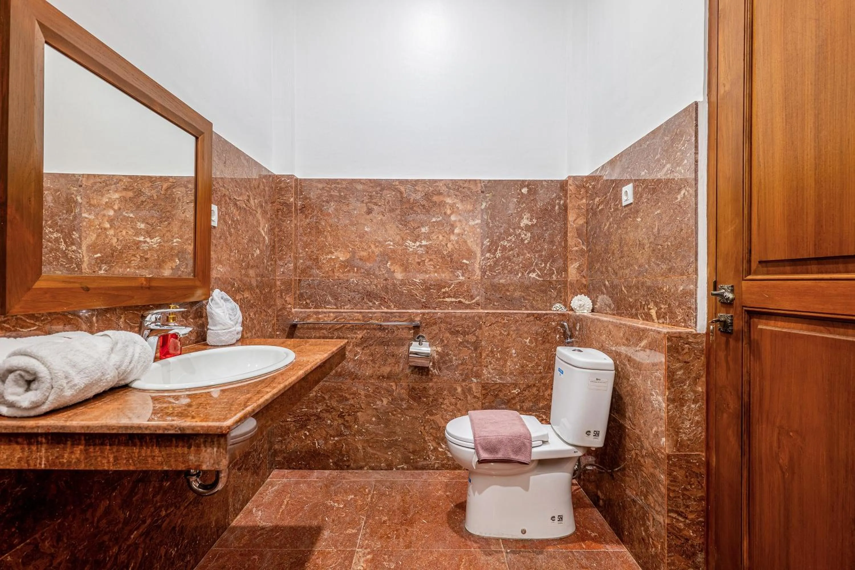 Bathroom in Joglo Wardani