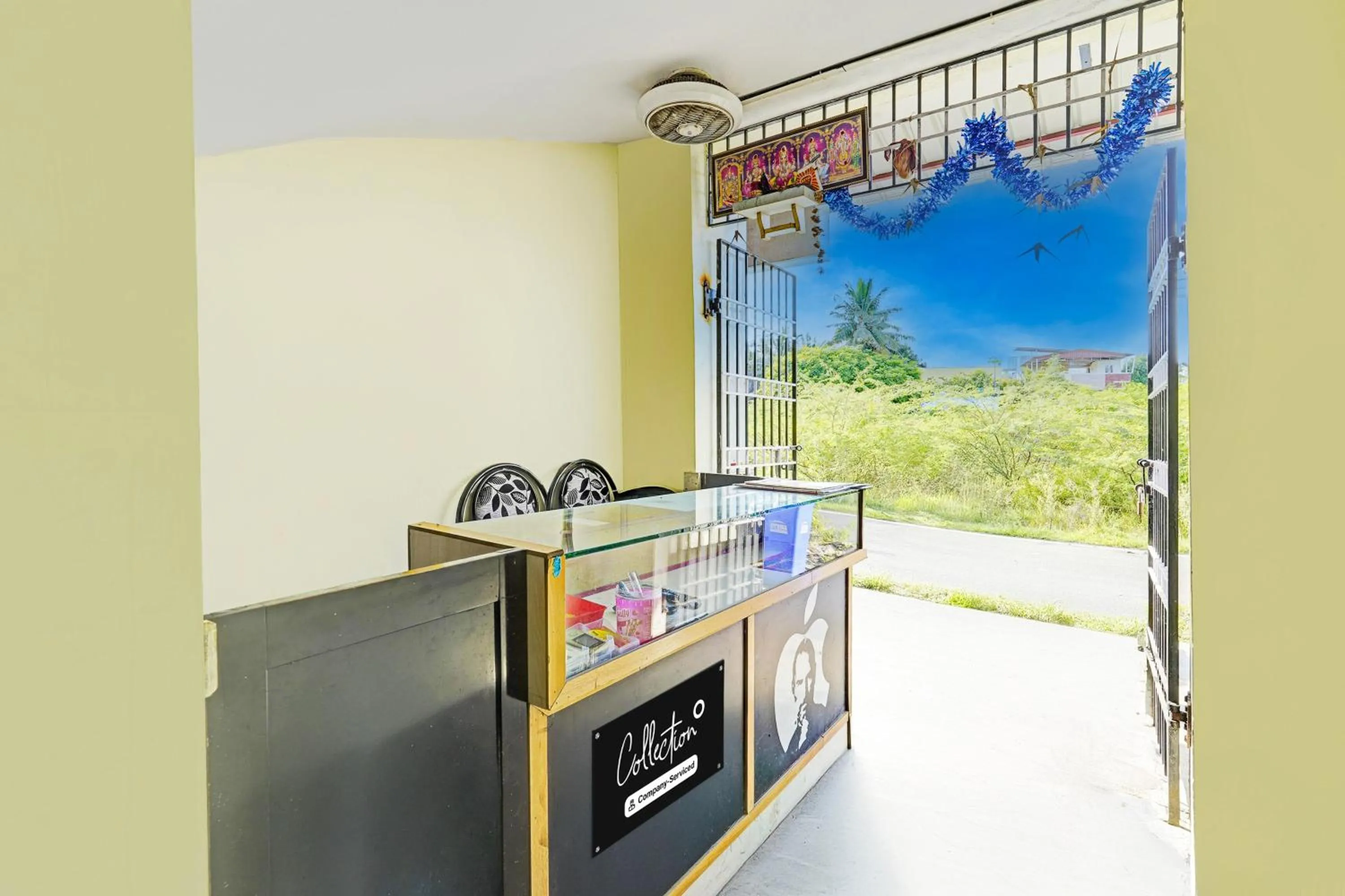 Lobby or reception in Super Collection O Guduvancheri Railway Station