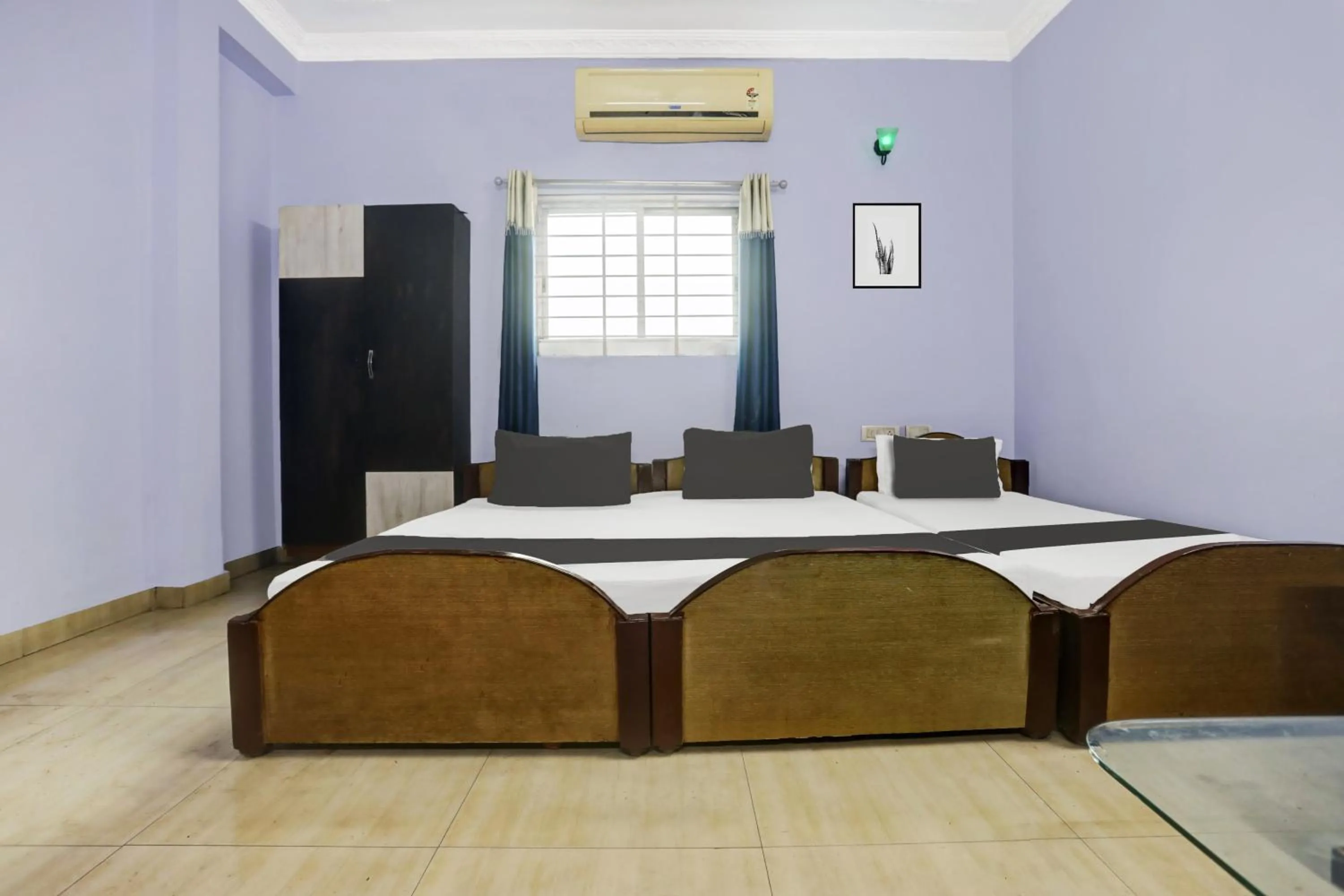 Bedroom, Bed in Hotel O Bridge View