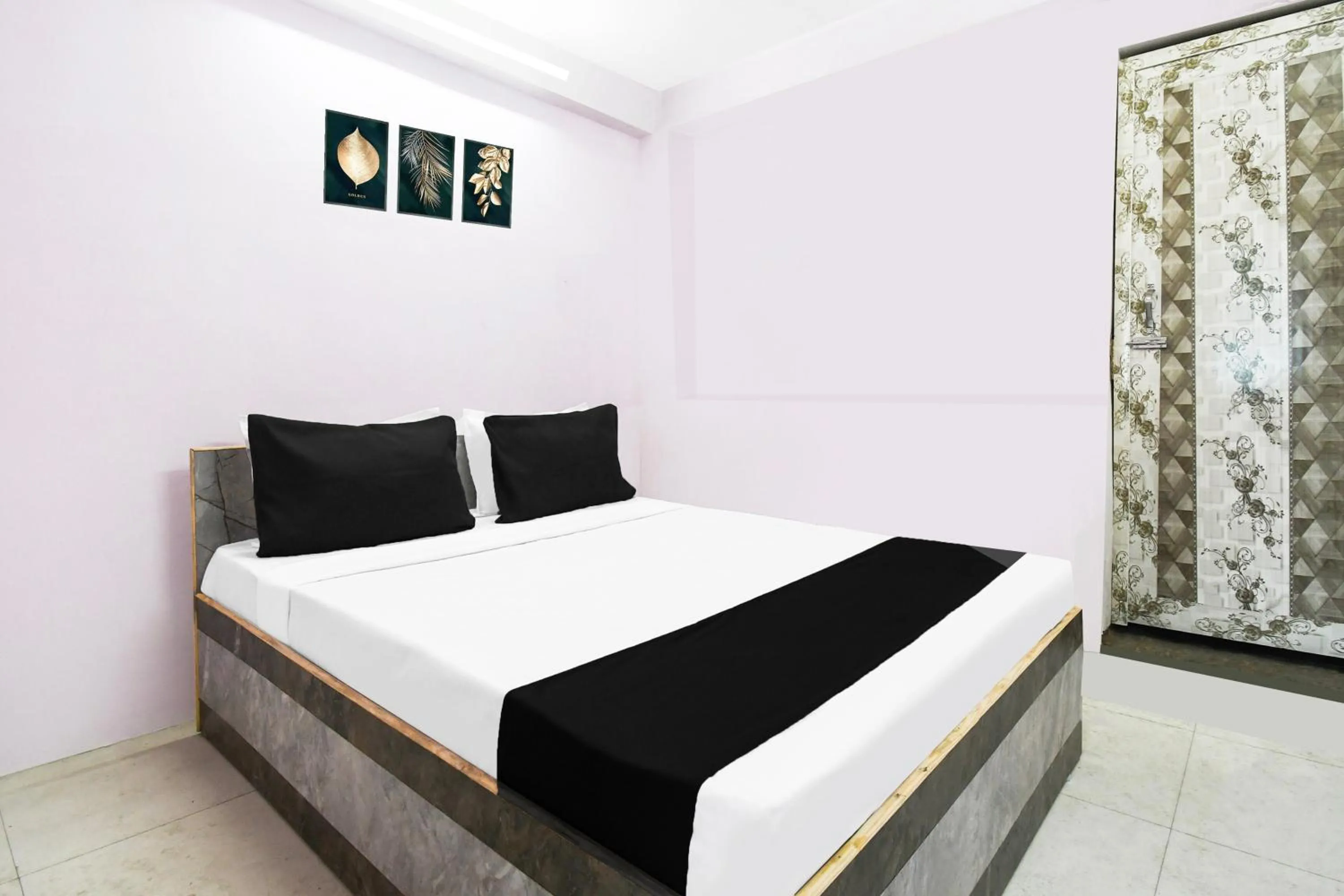 Bathroom, Bed in Hotel O SUKOON