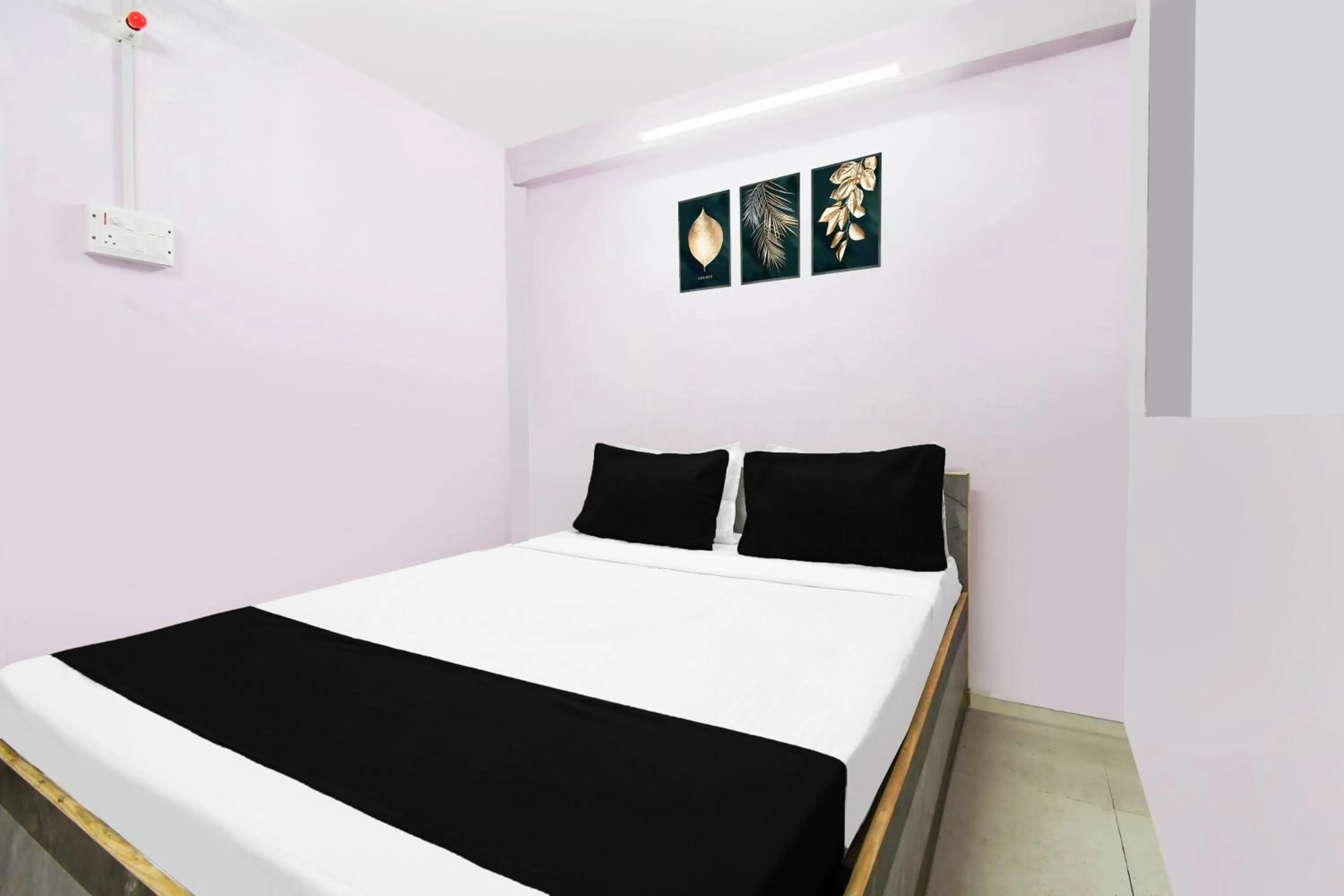 Bedroom, Bed in Hotel O SUKOON