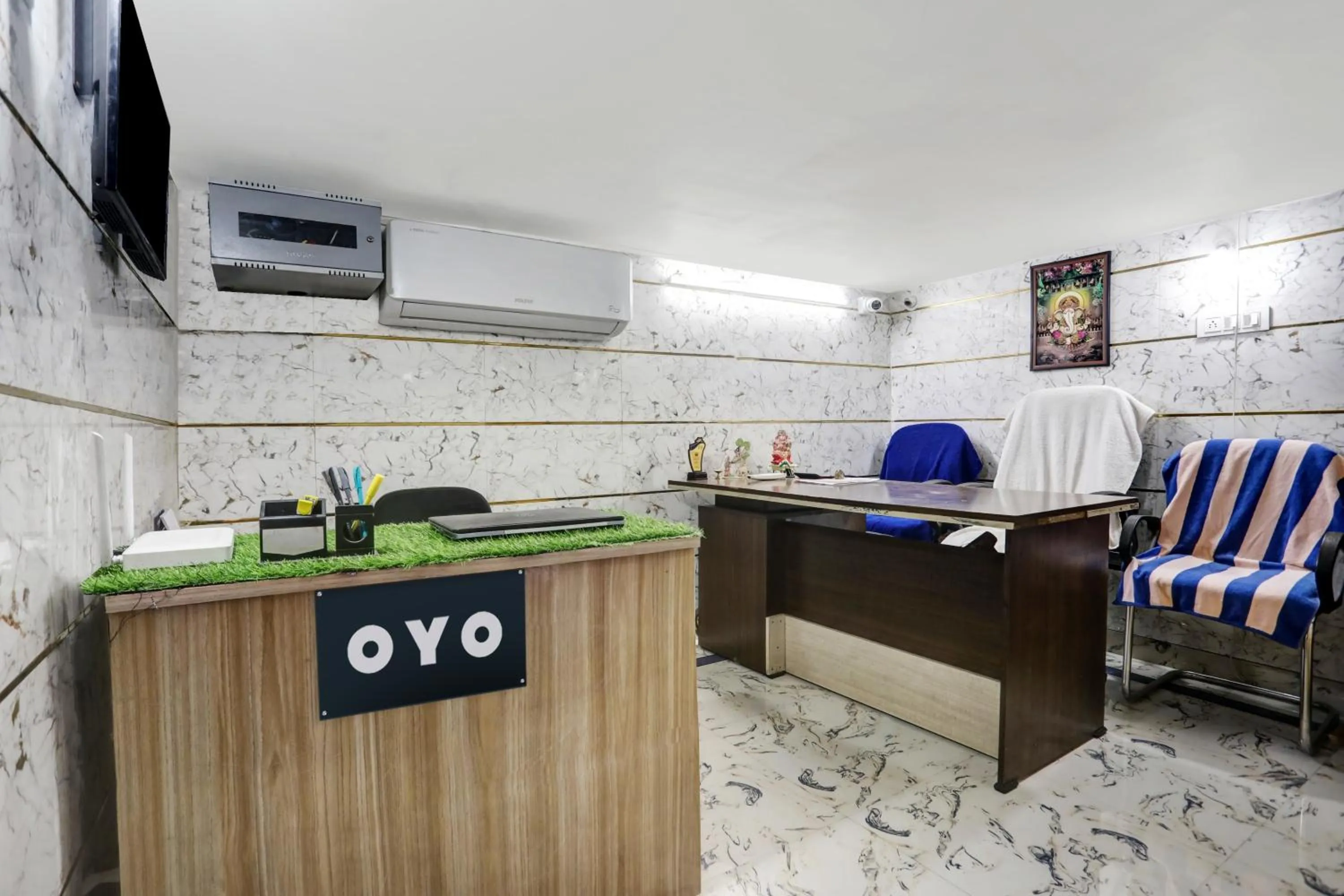 Lobby or reception in Hotel O Kailash Mansarovar